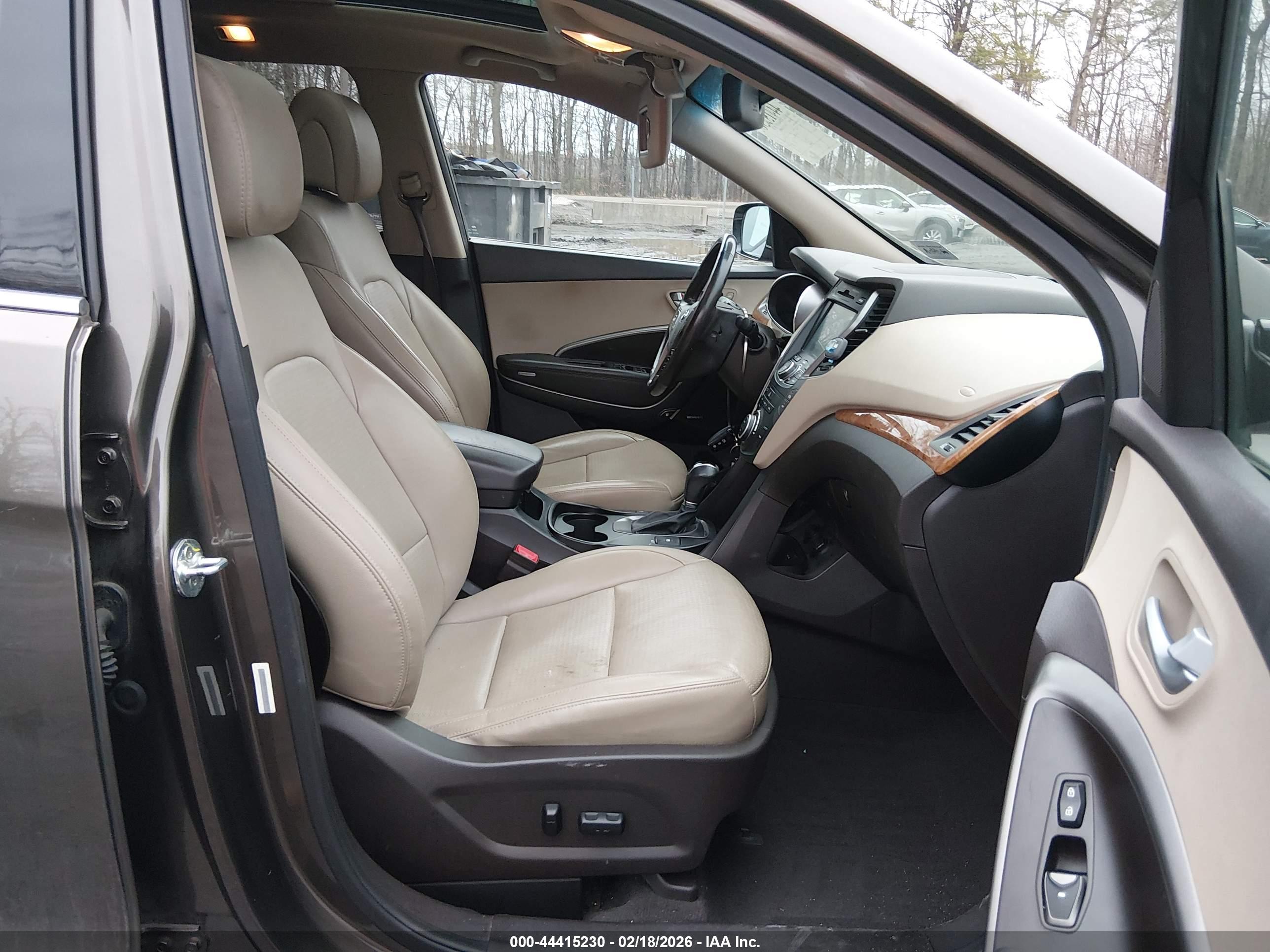 HYUNDAI SANTA image 5