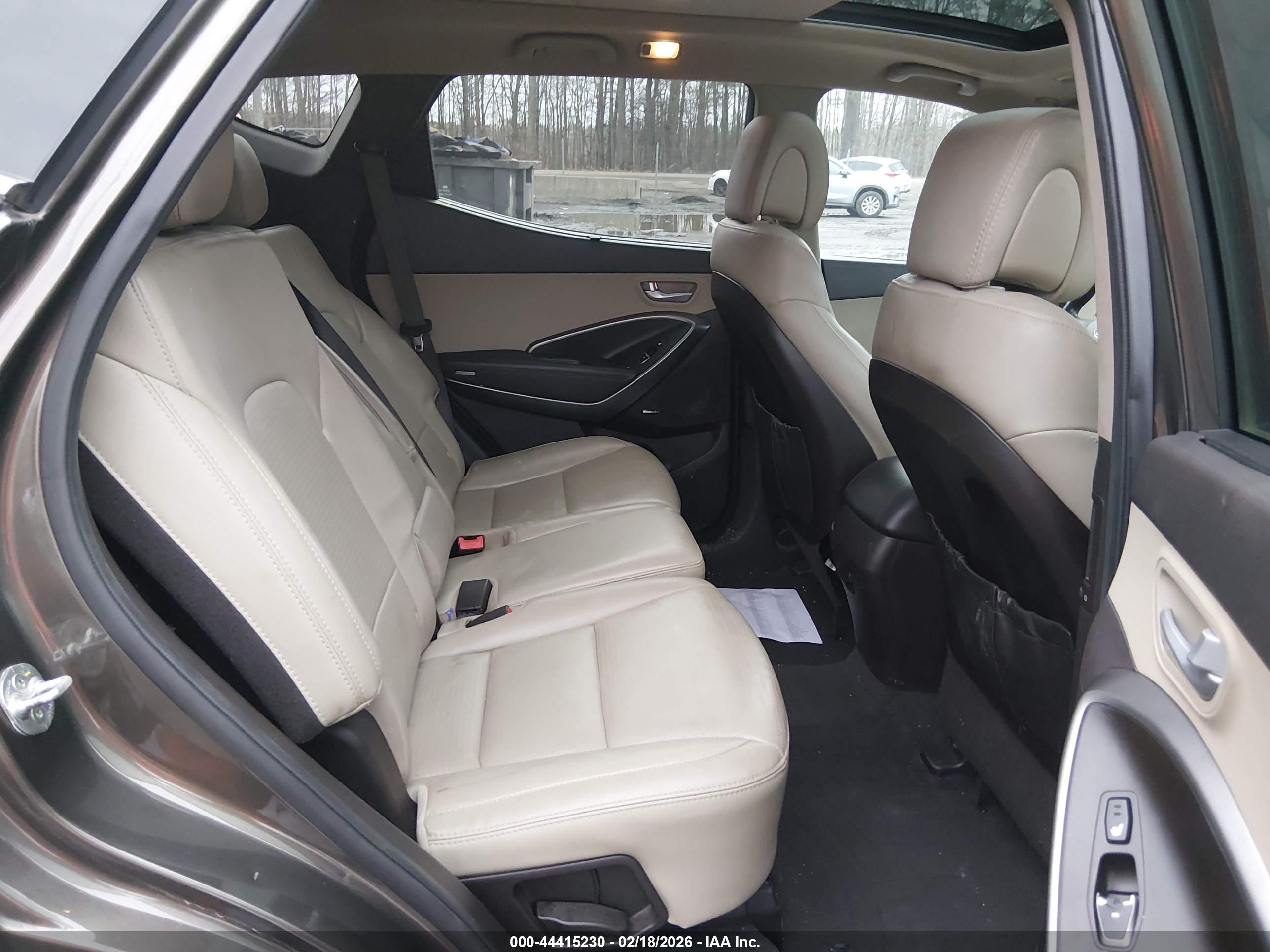 HYUNDAI SANTA image 8