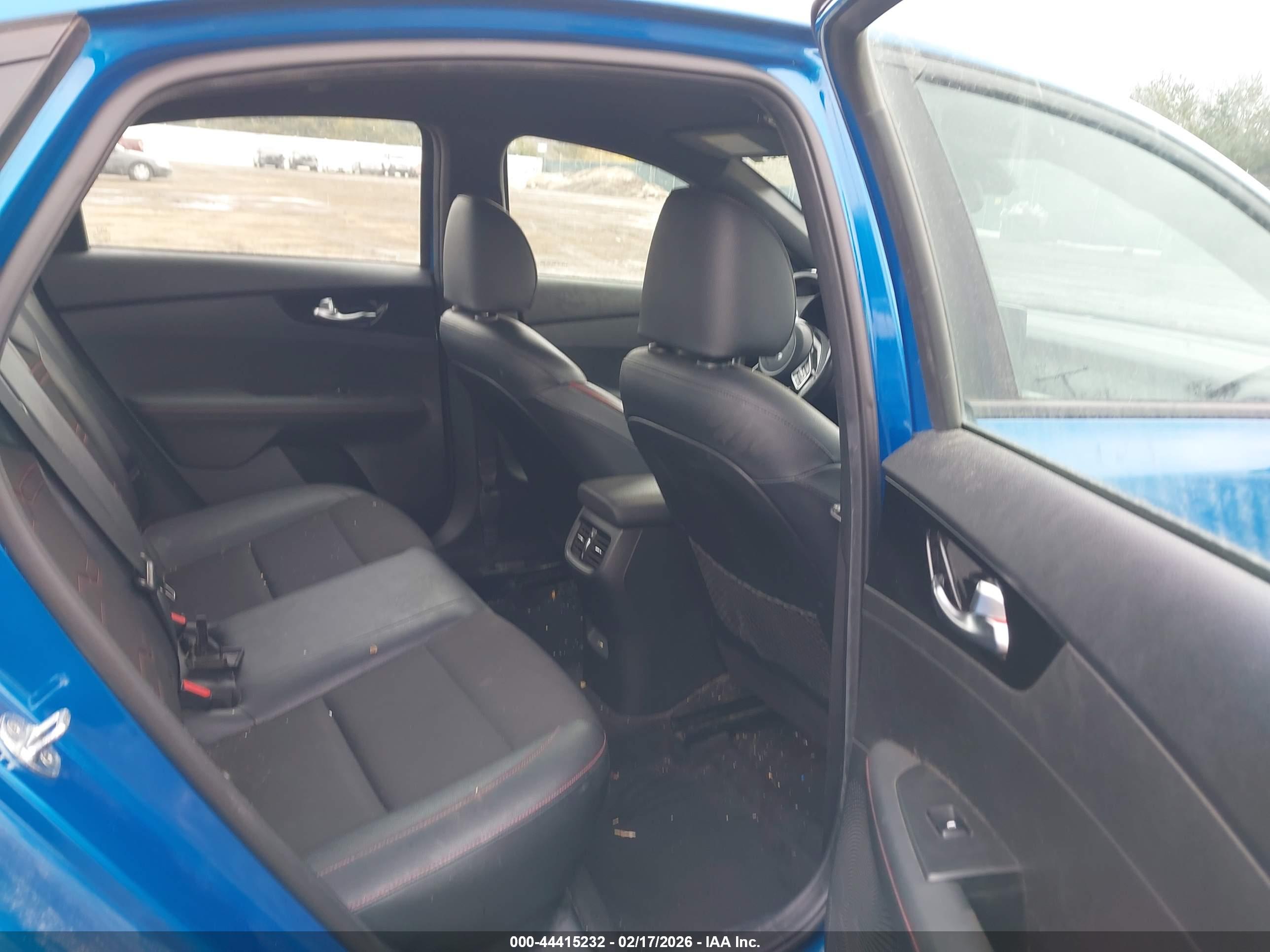 KIA FORTE image 8