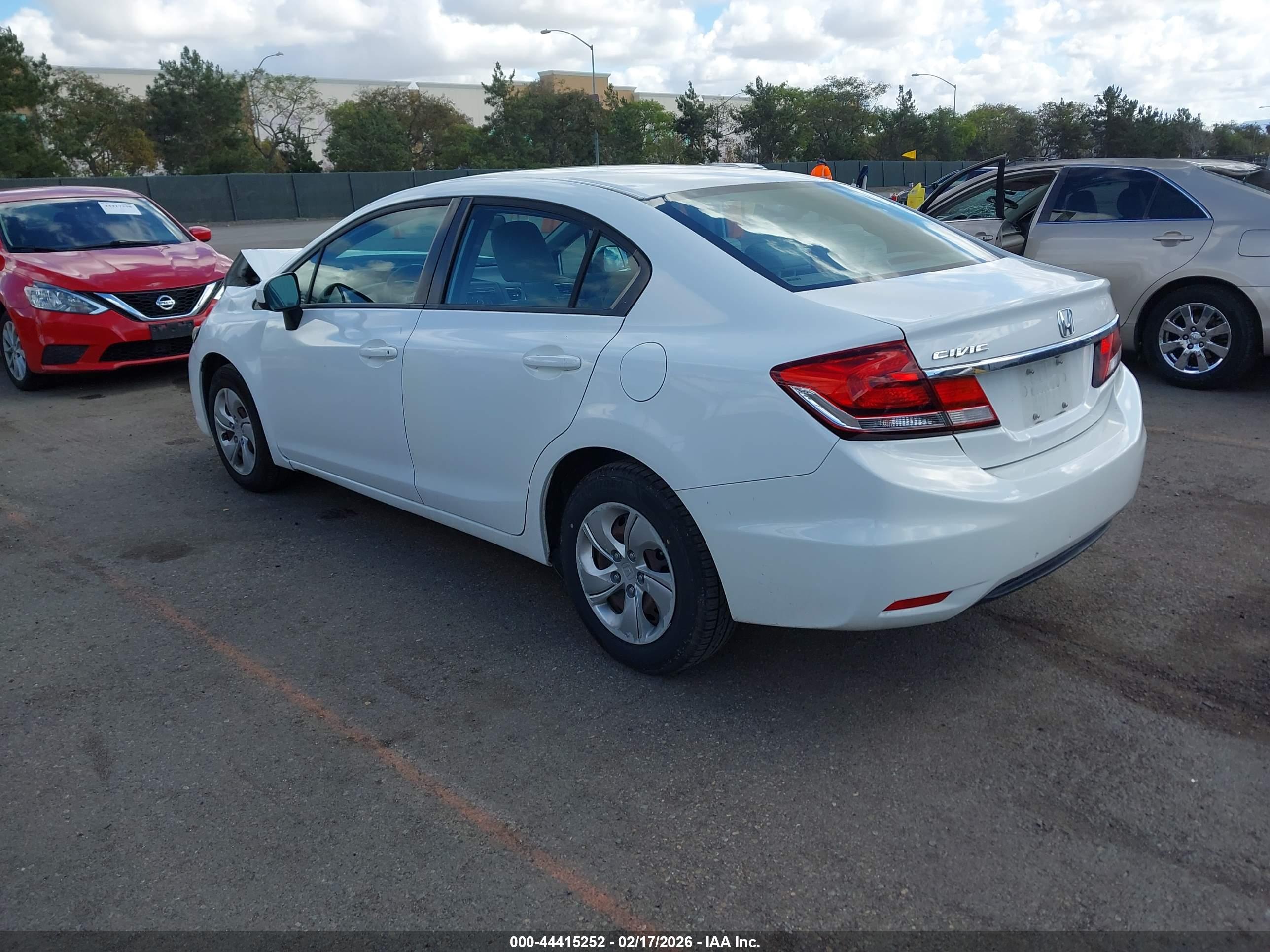 HONDA CIVIC image 3