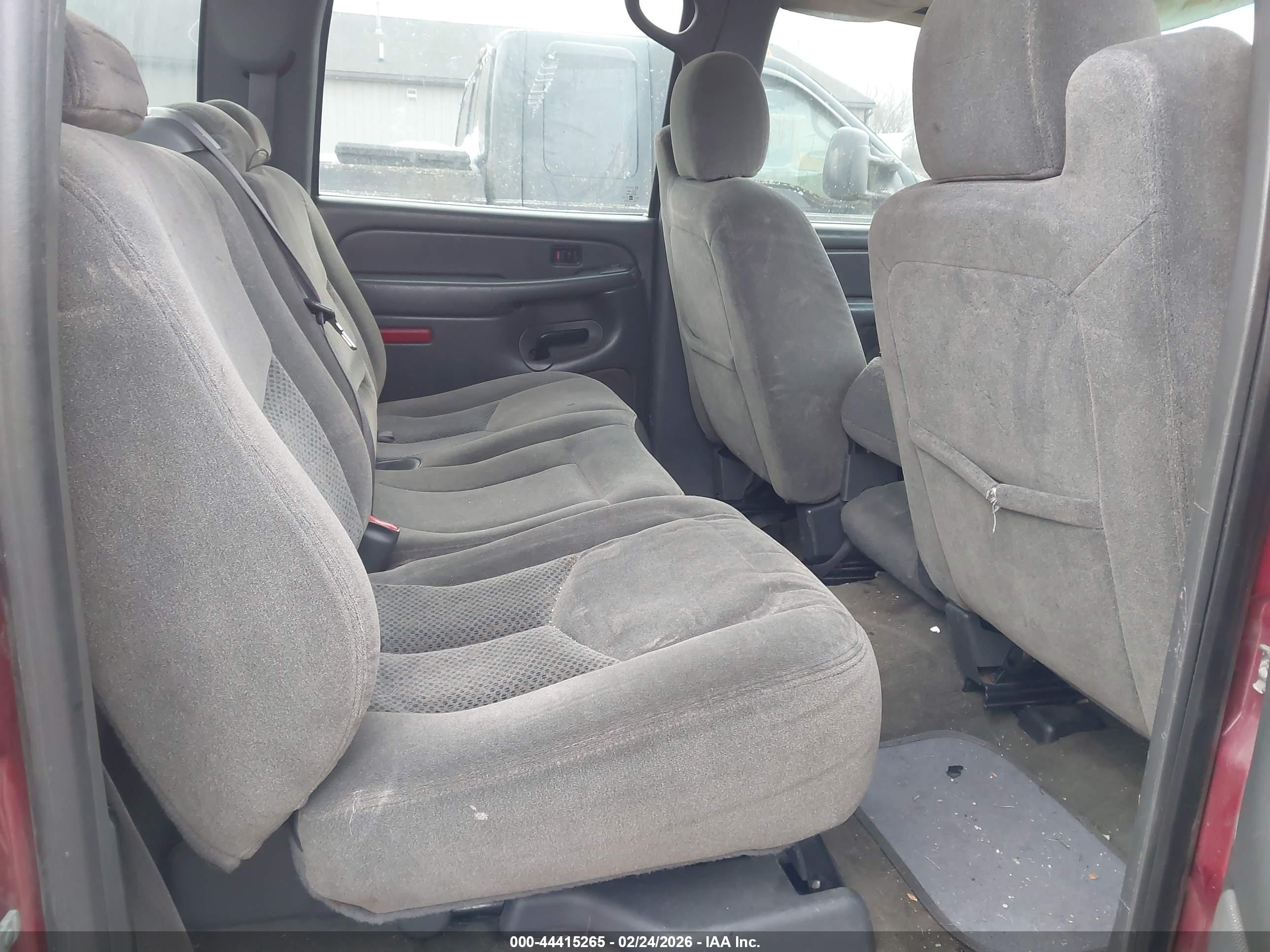 CHEVROLET SILVERADO image 8