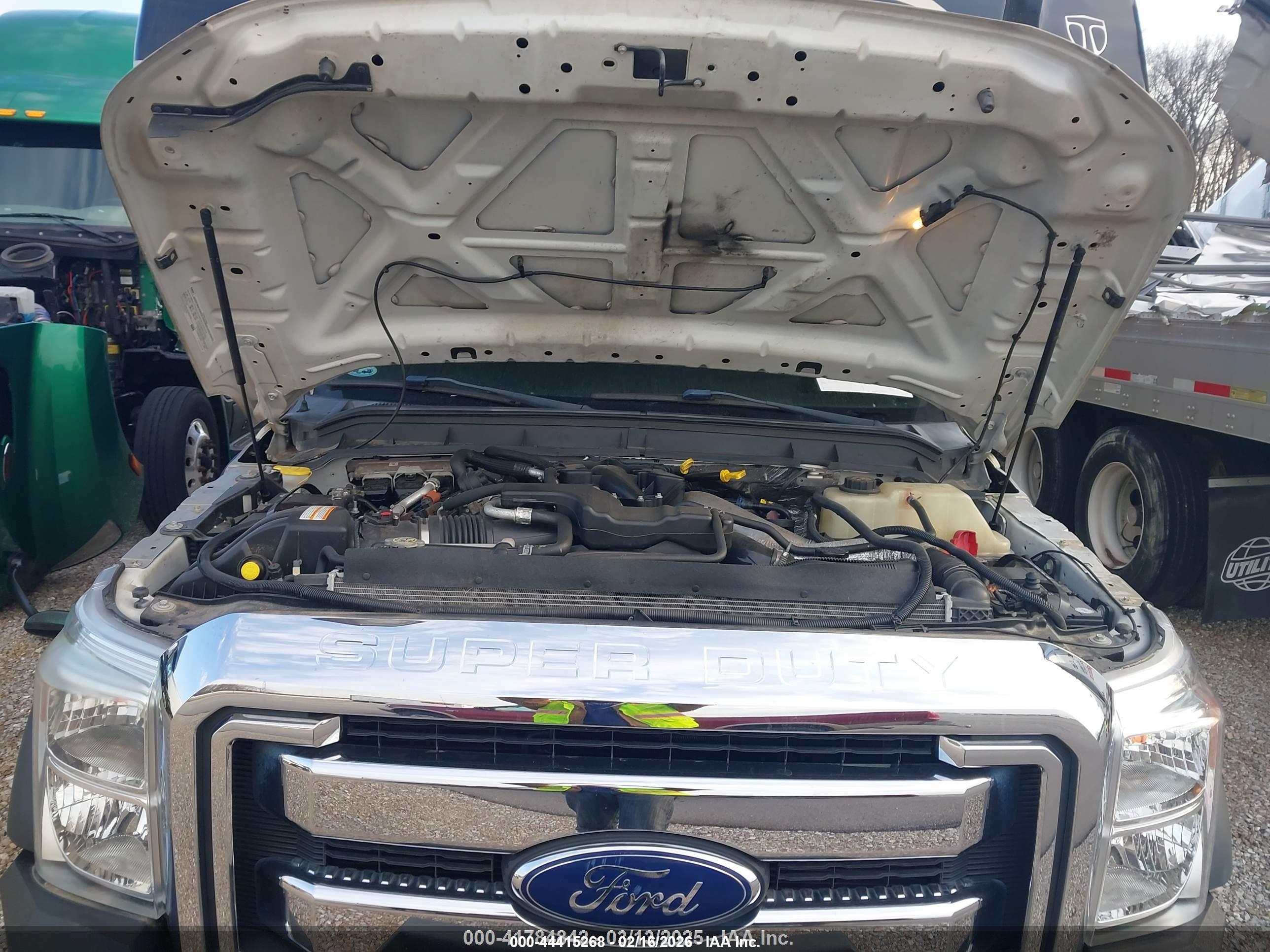 FORD F-550 image 10