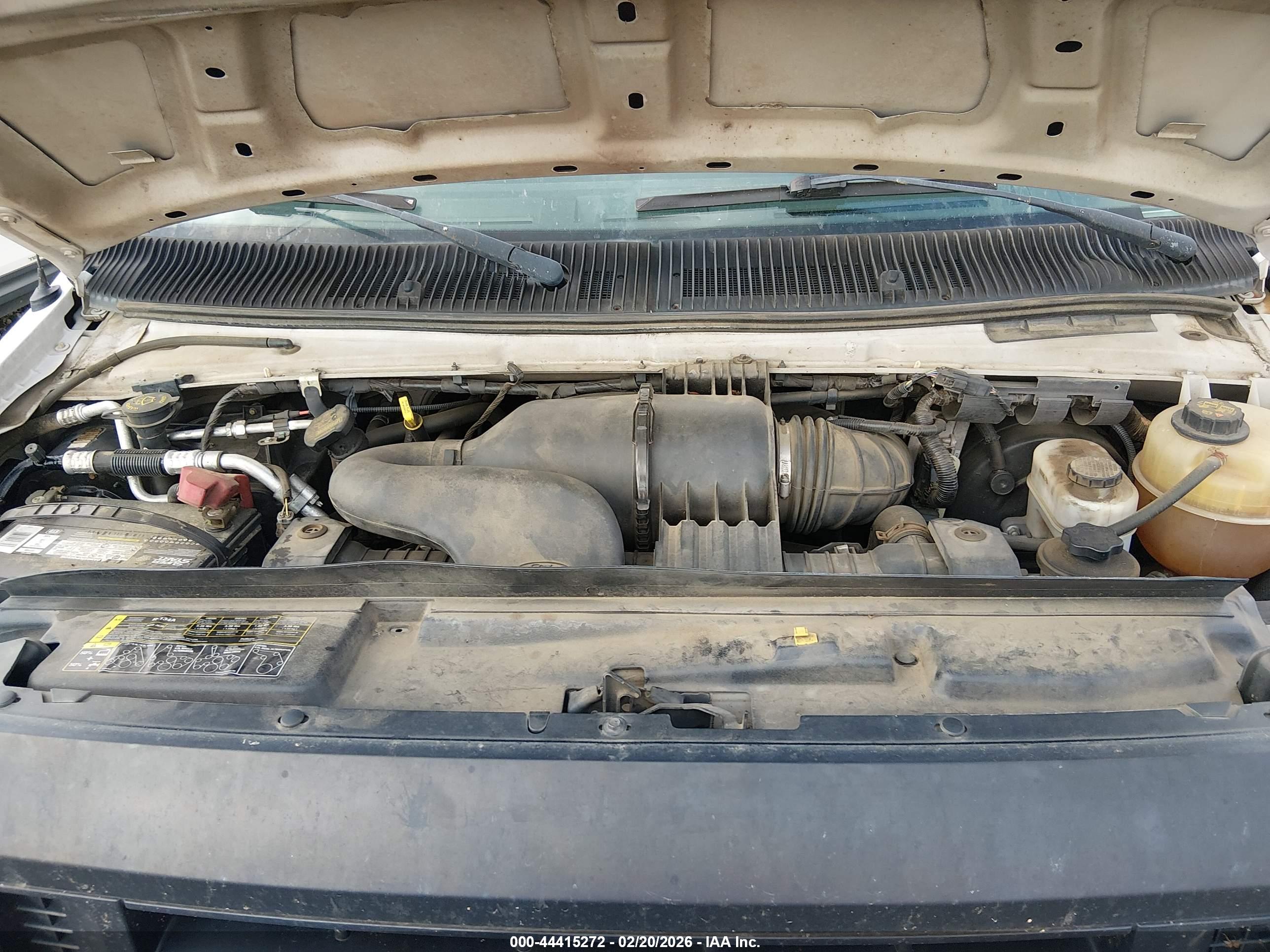 FORD E-150 image 10