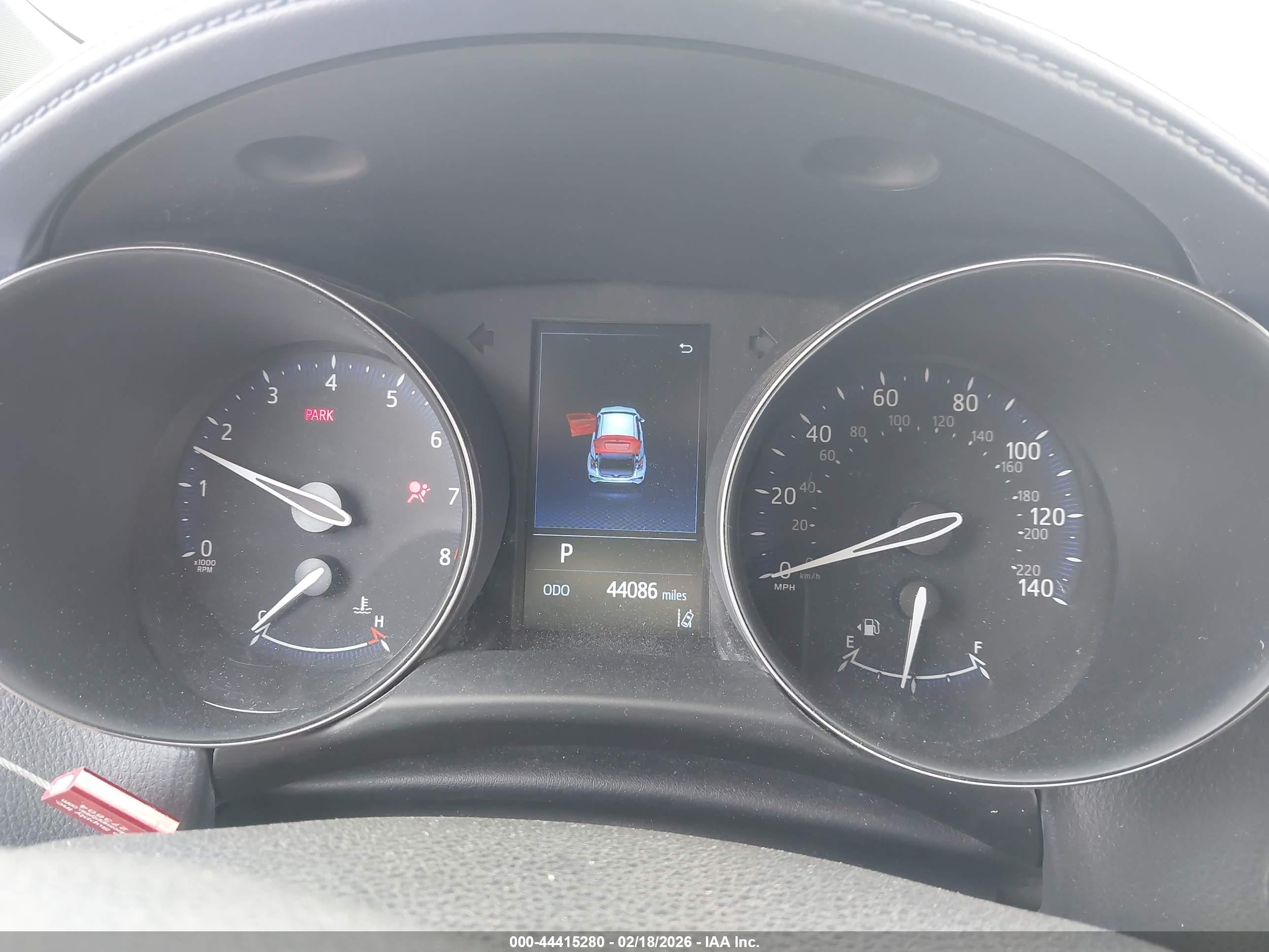 TOYOTA C-HR image 7