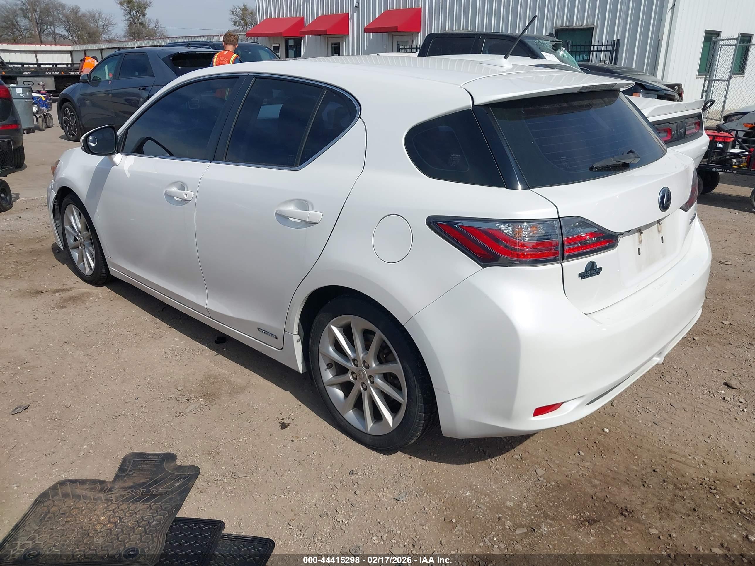 LEXUS CT image 3