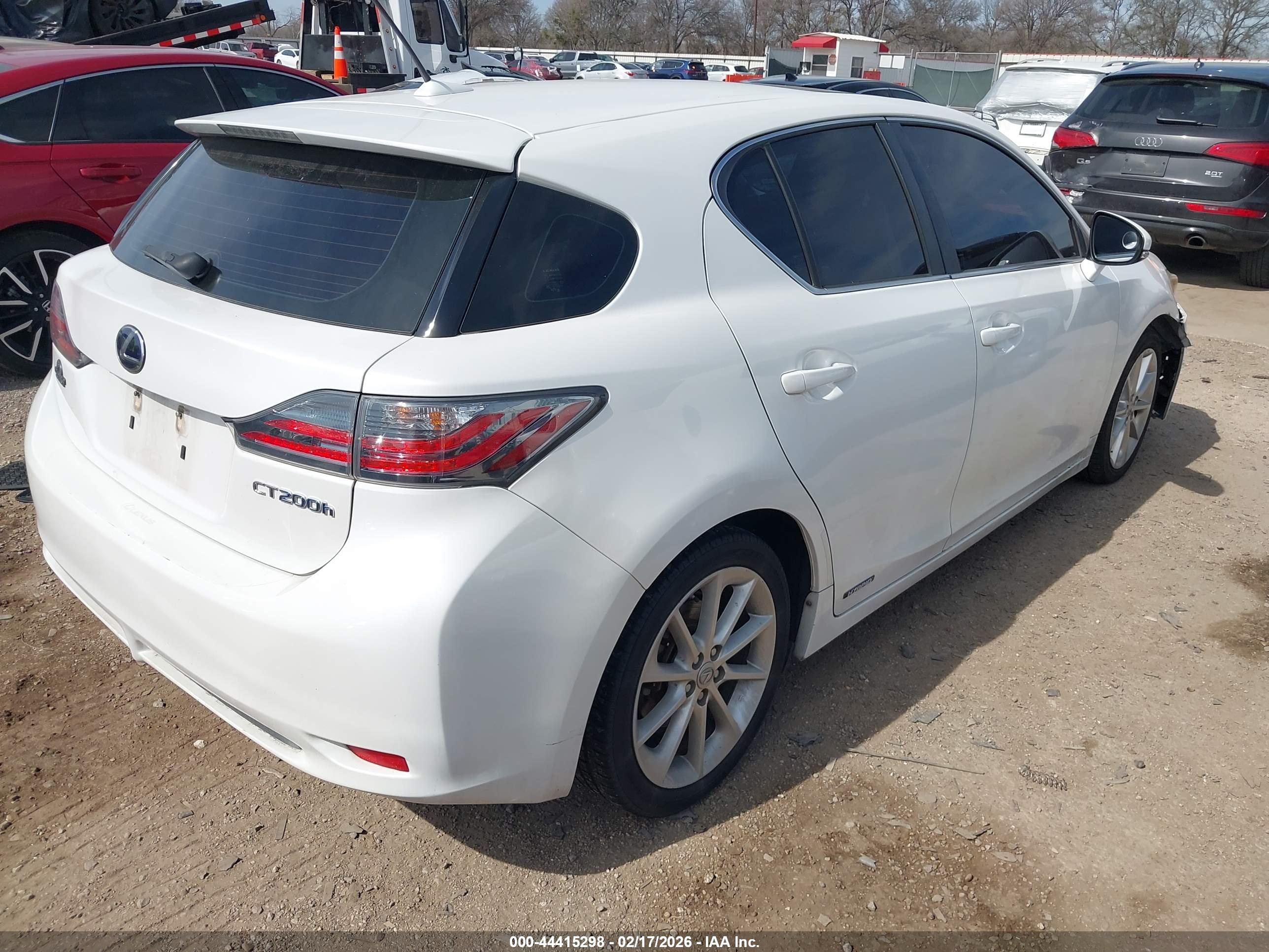LEXUS CT image 4