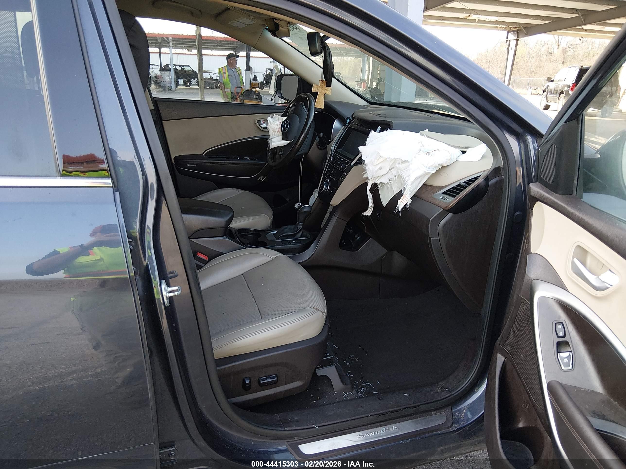 HYUNDAI SANTA image 5