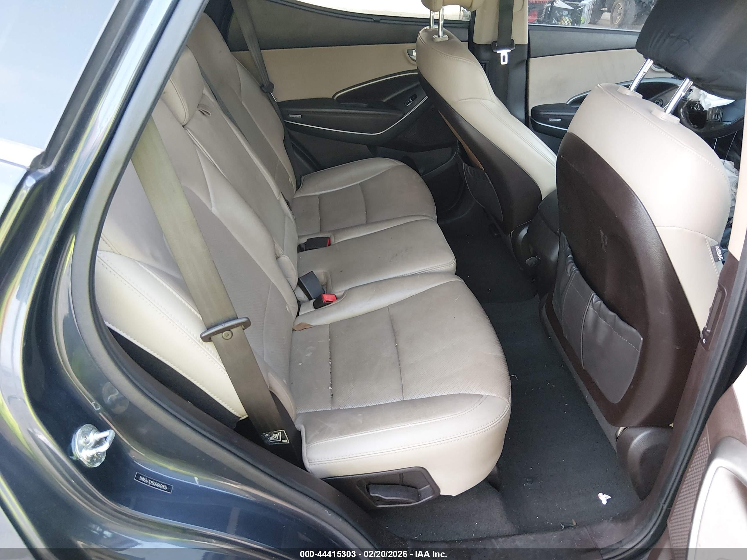 HYUNDAI SANTA image 8