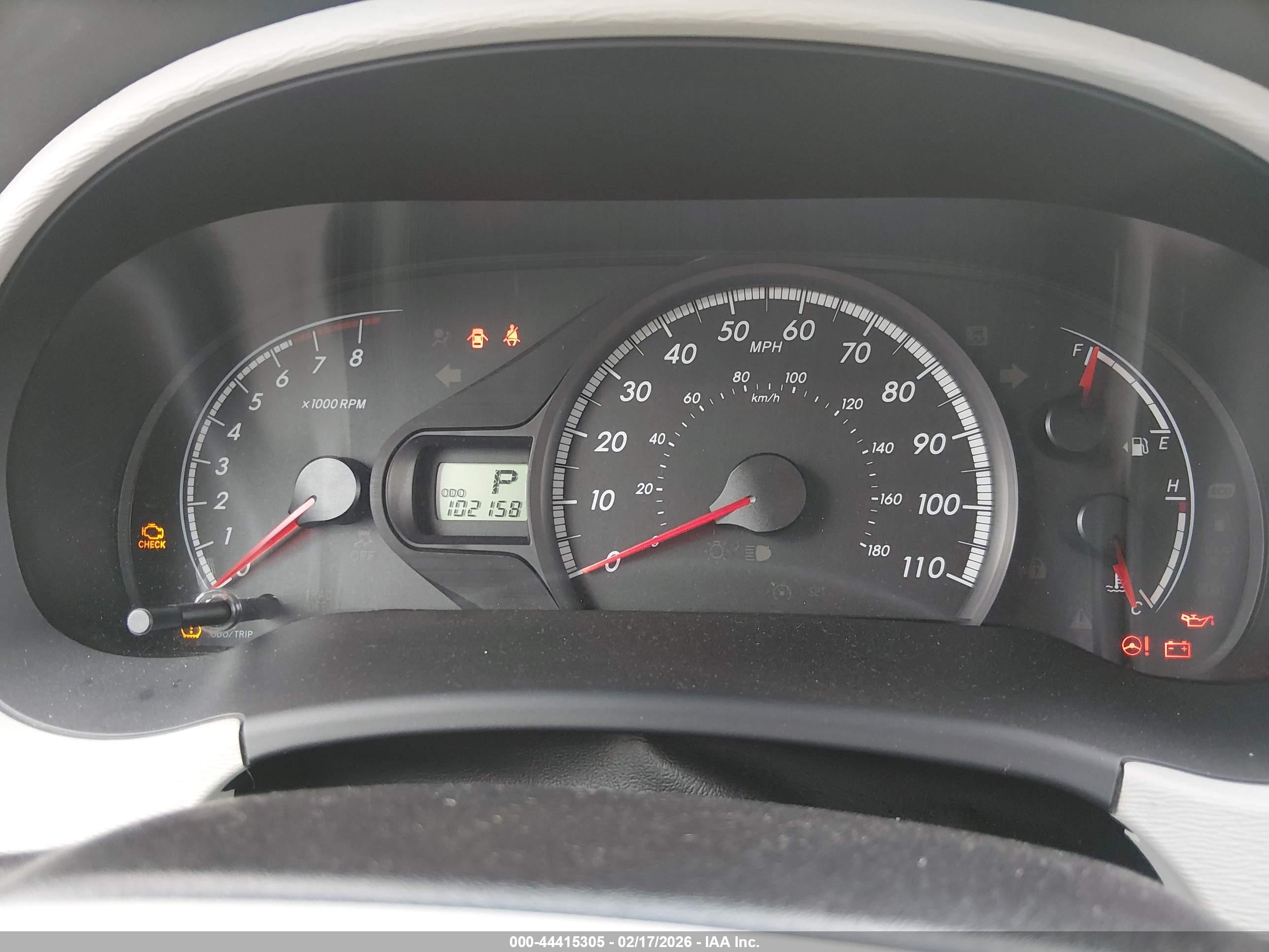 TOYOTA SIENNA image 7
