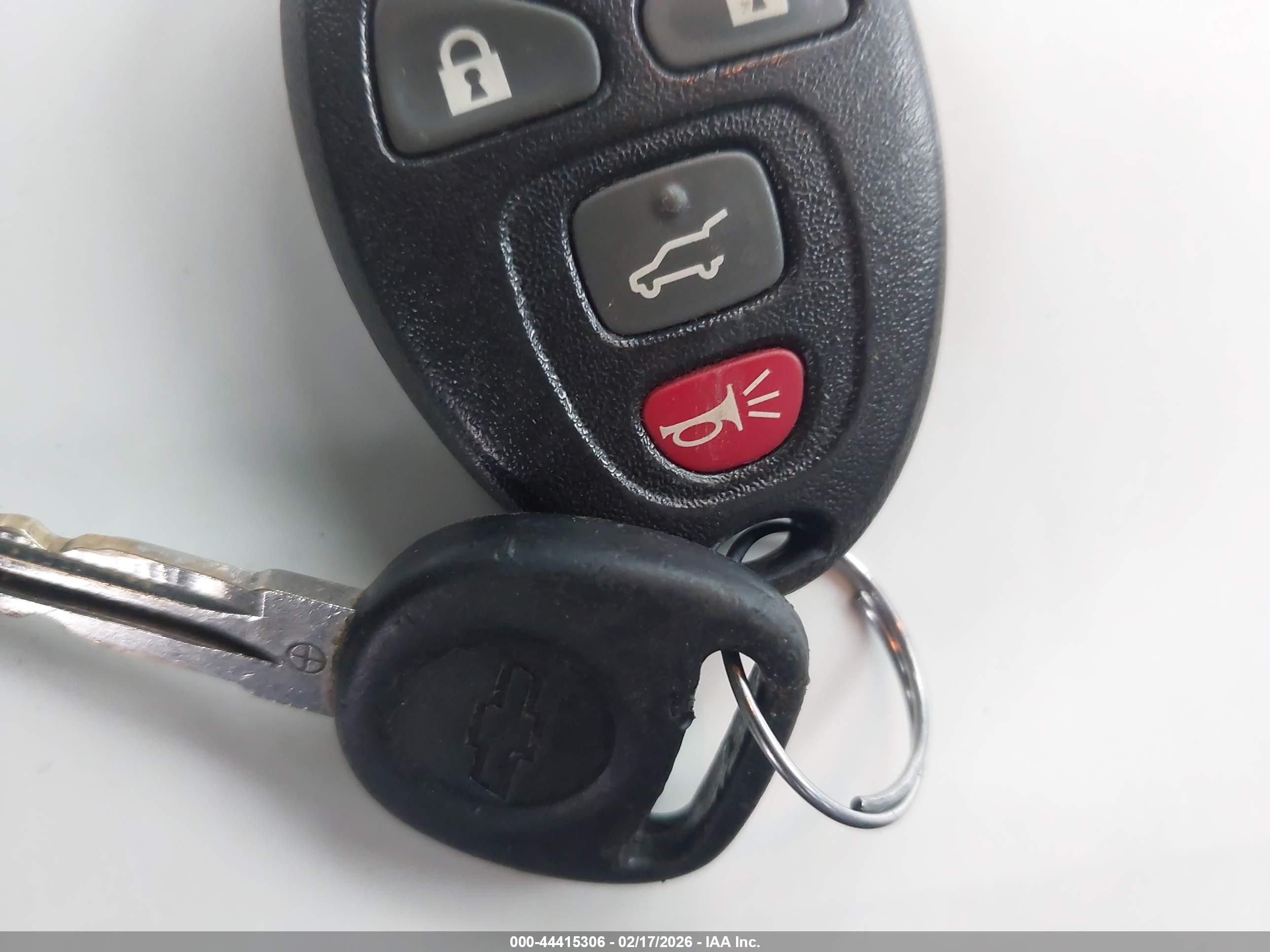 CHEVROLET TRAVERSE image 11