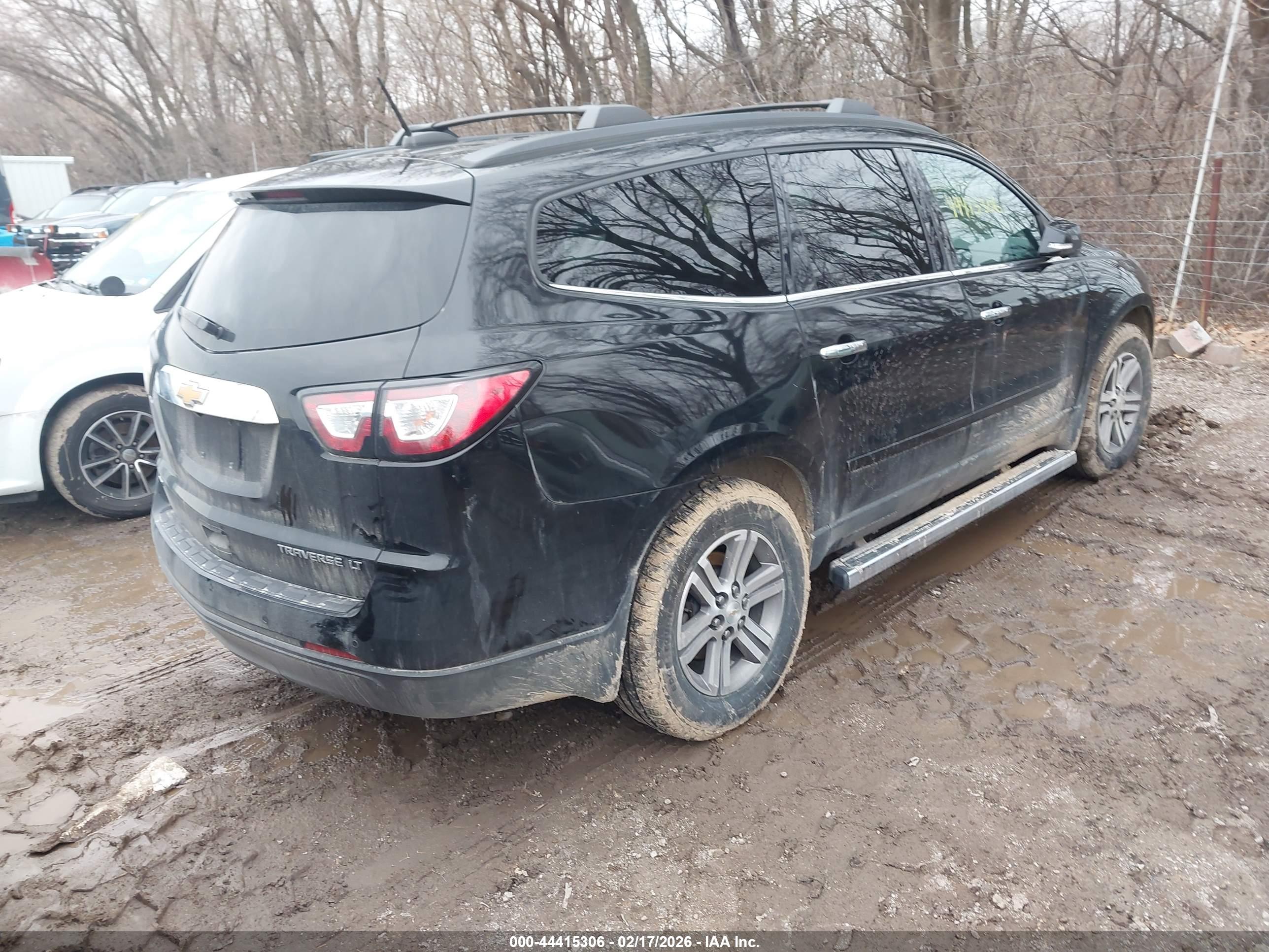 CHEVROLET TRAVERSE image 4