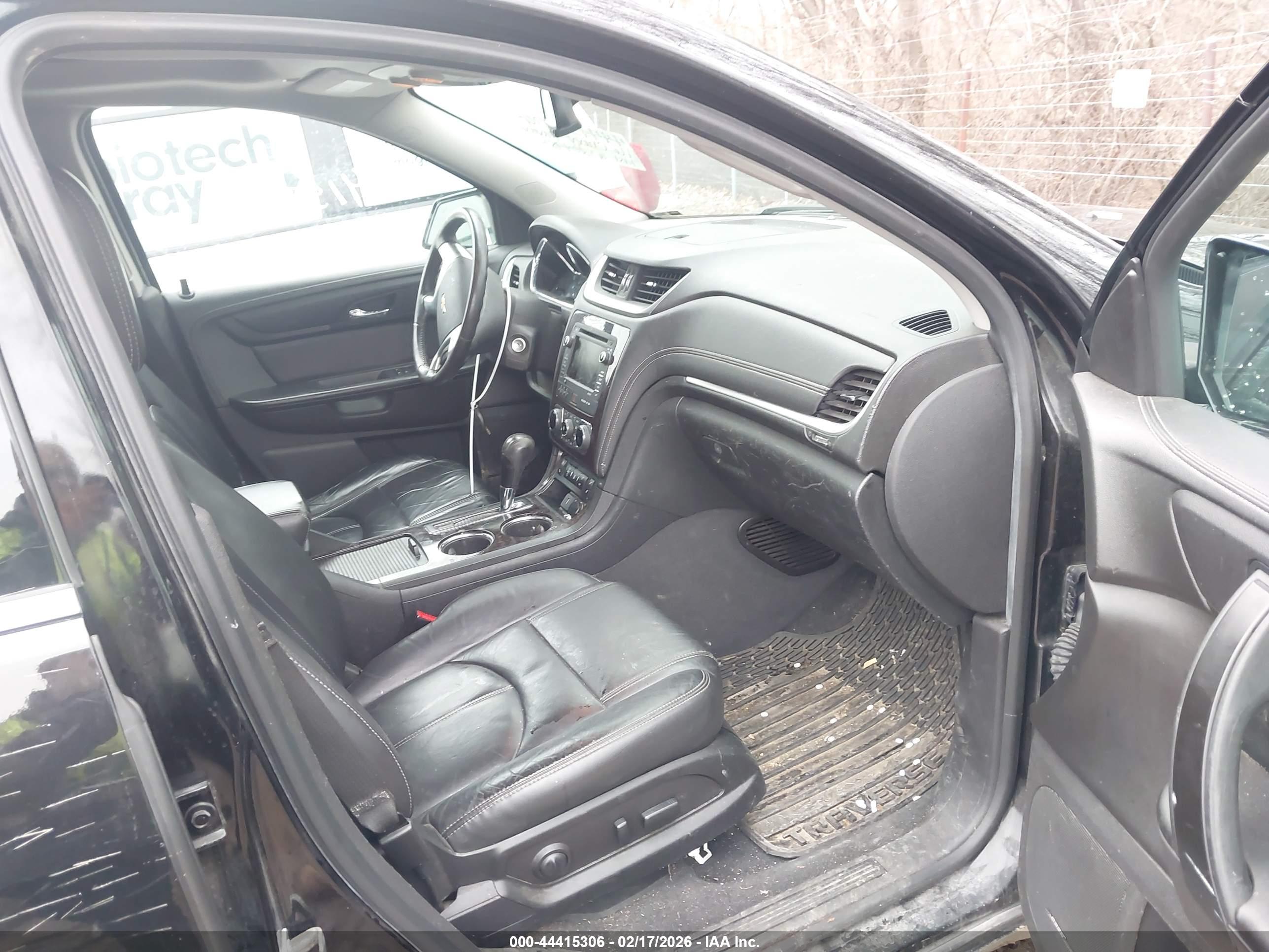 CHEVROLET TRAVERSE image 5
