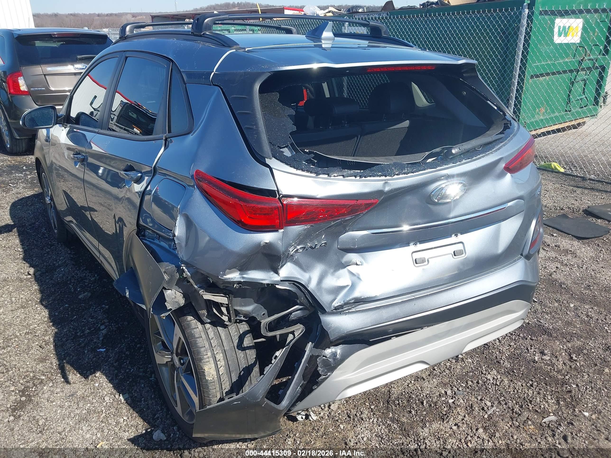 HYUNDAI KONA image 6