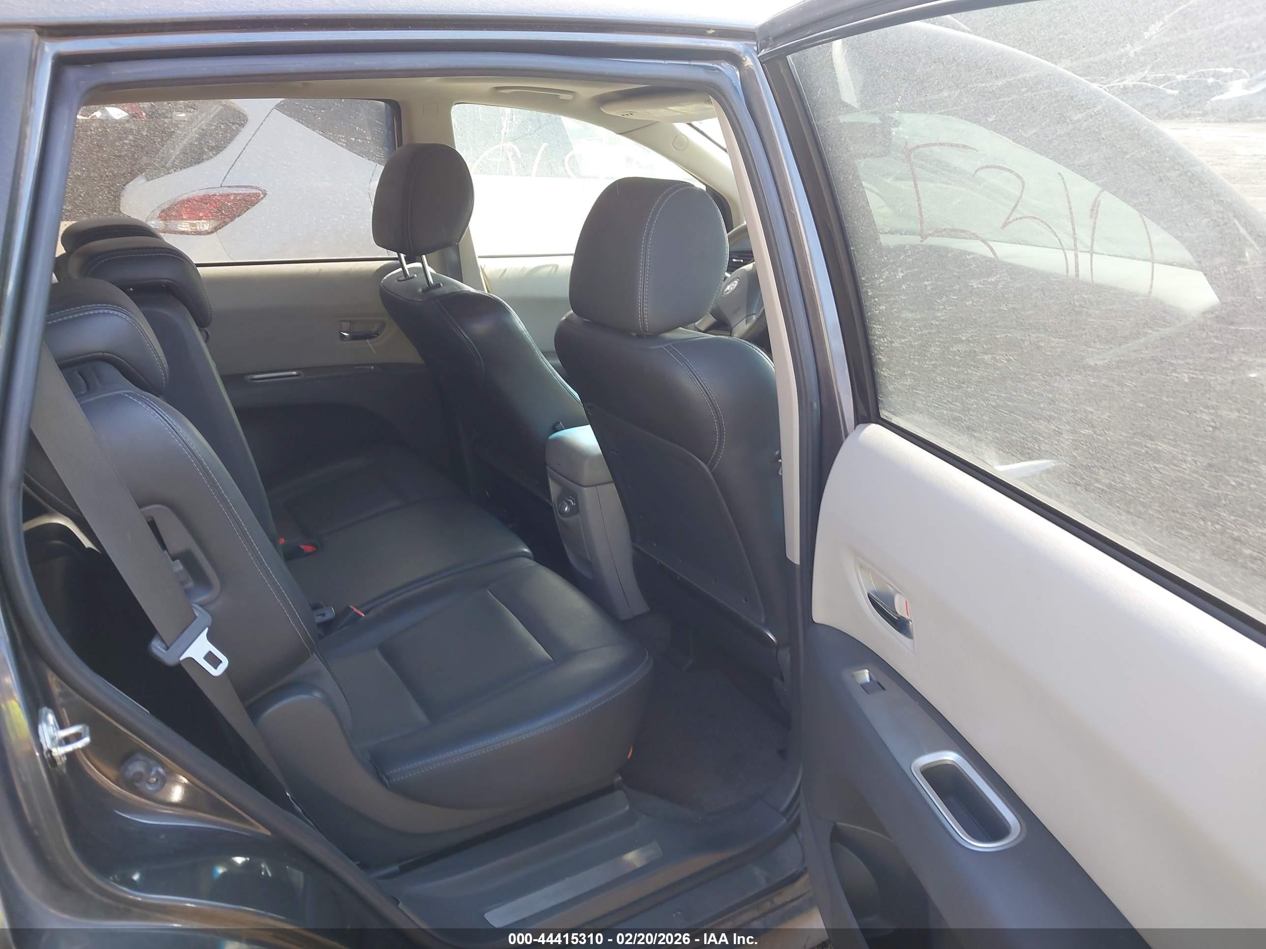 SUBARU TRIBECA image 8
