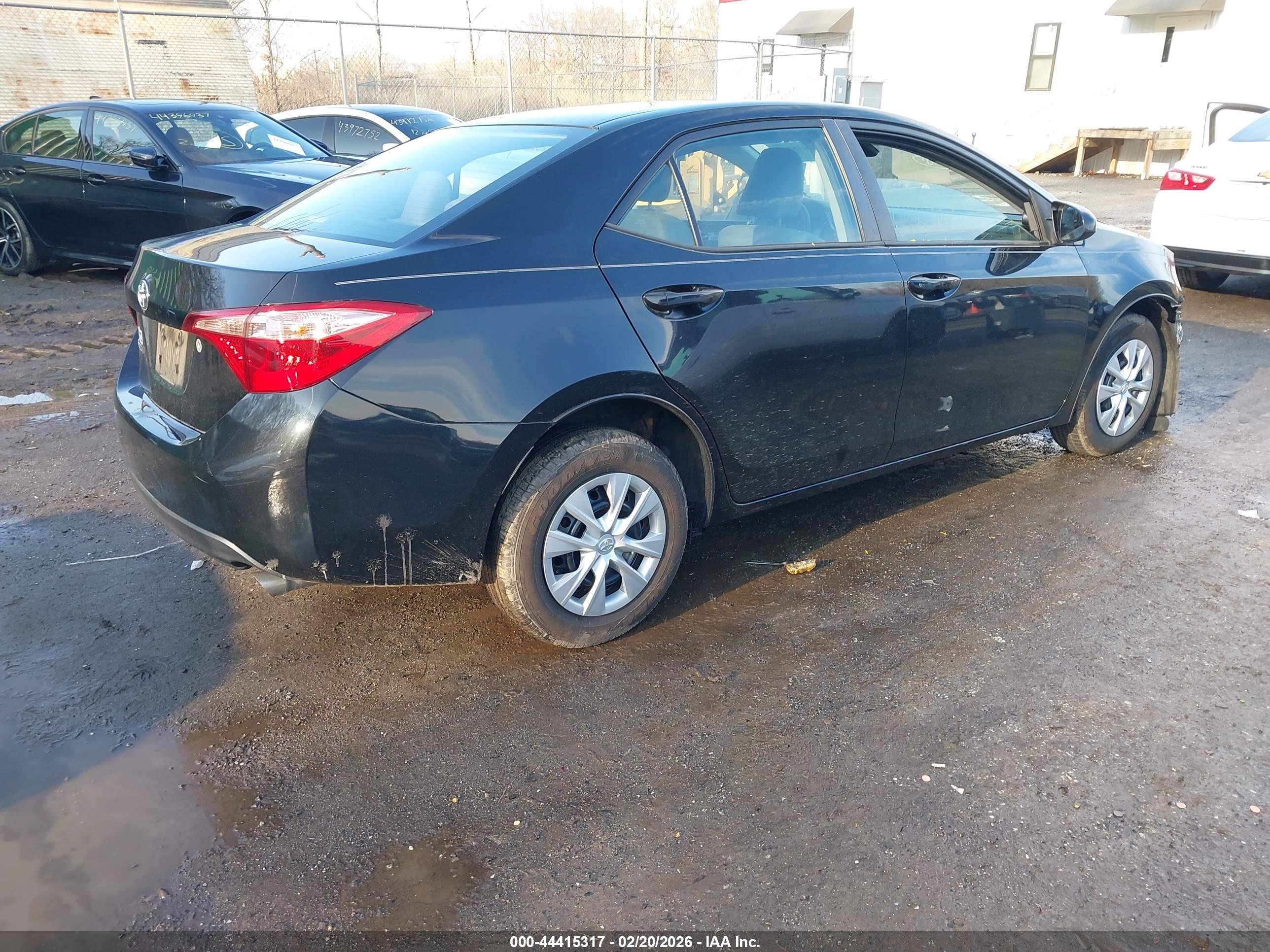 TOYOTA COROLLA image 4