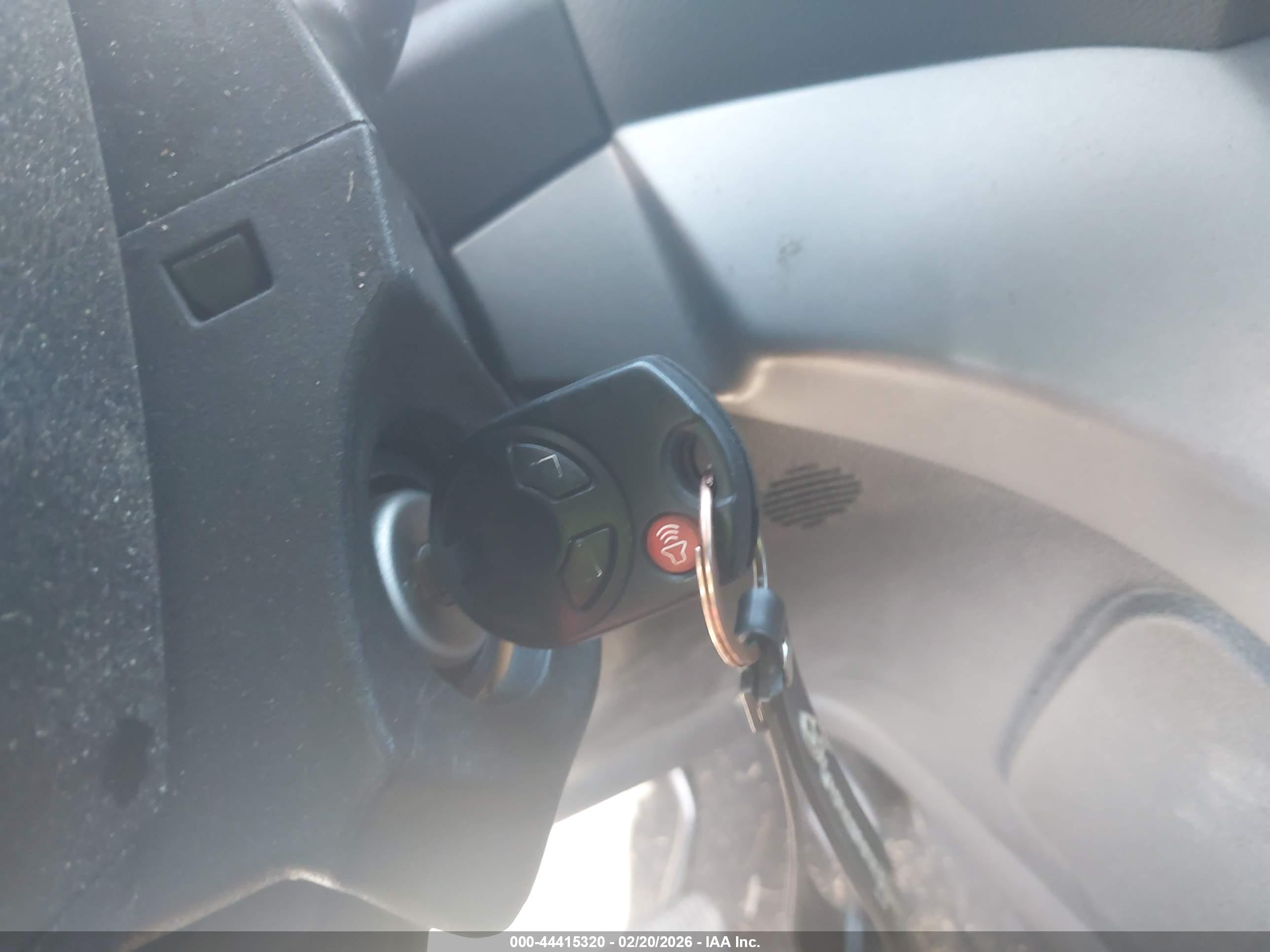 FORD ESCAPE image 11