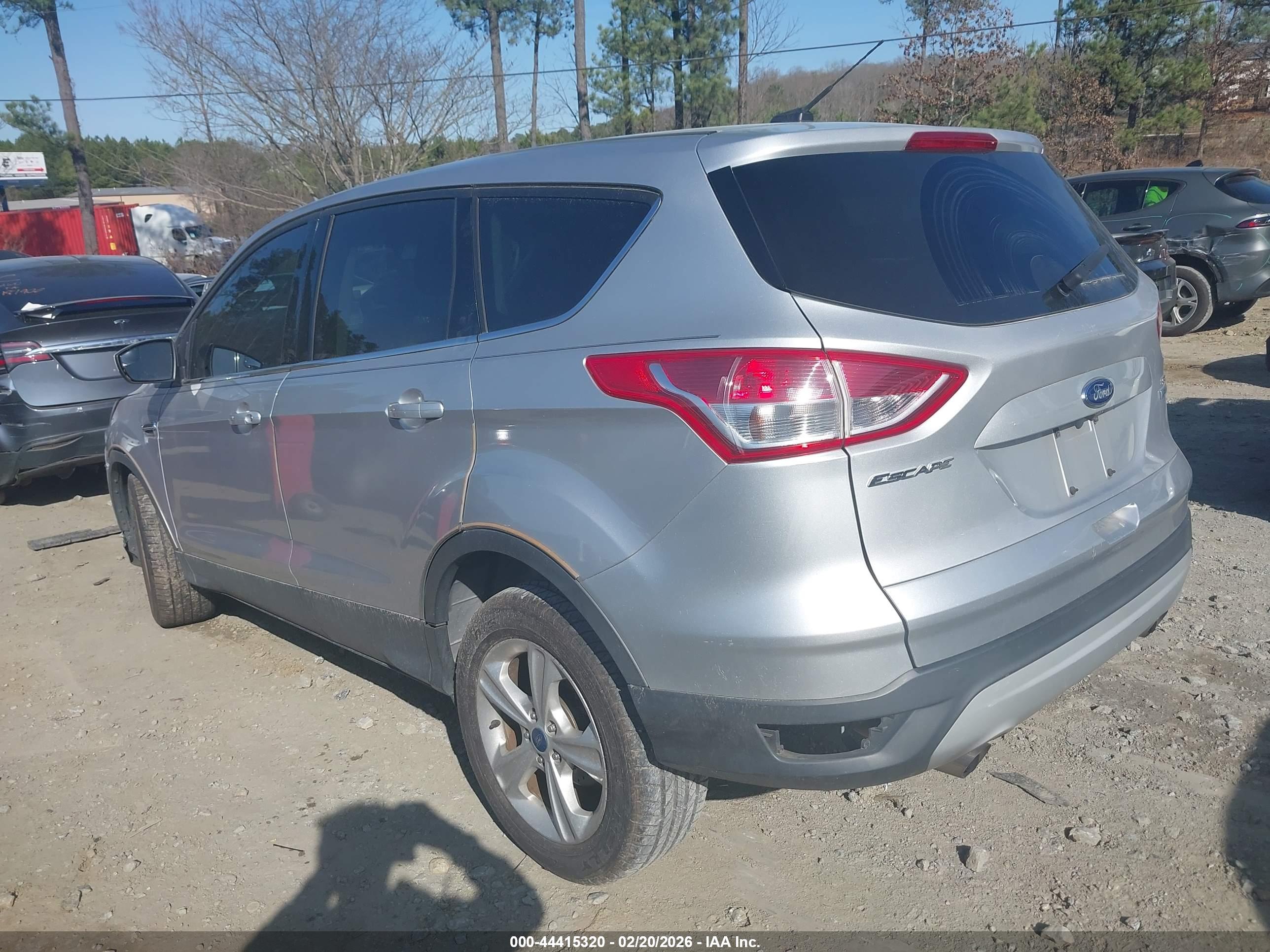 FORD ESCAPE image 3