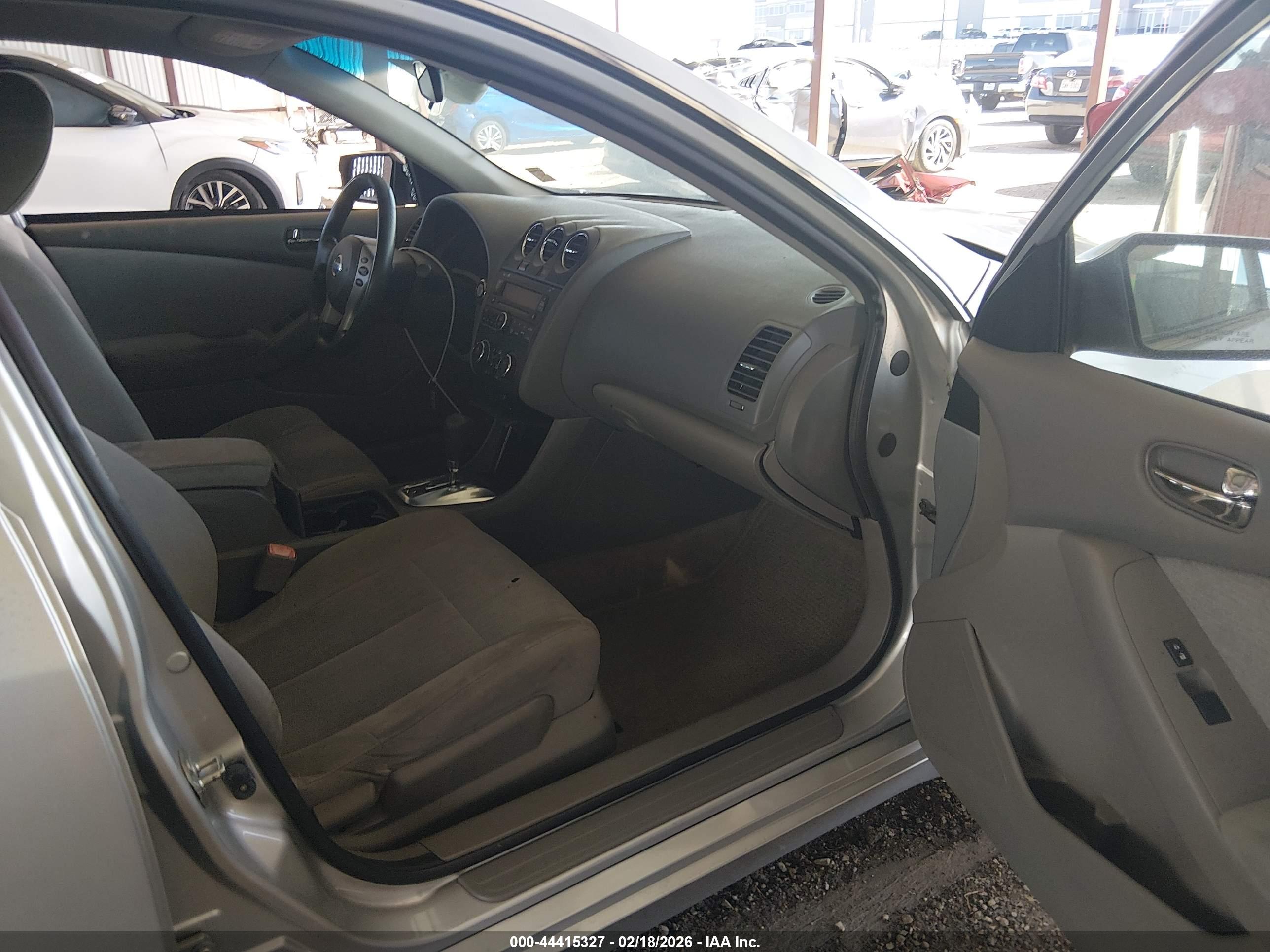 NISSAN ALTIMA image 5