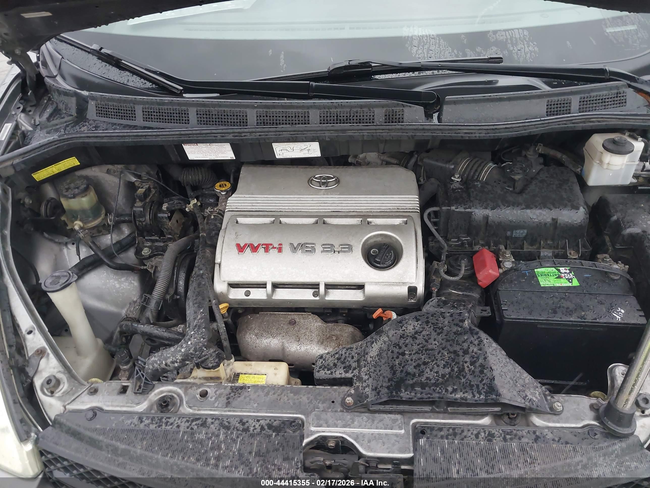TOYOTA SIENNA image 10