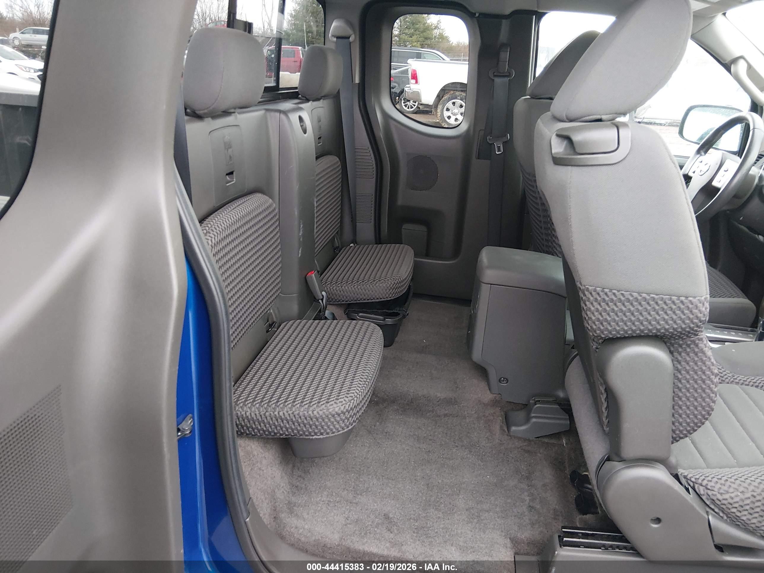 NISSAN FRONTIER image 8