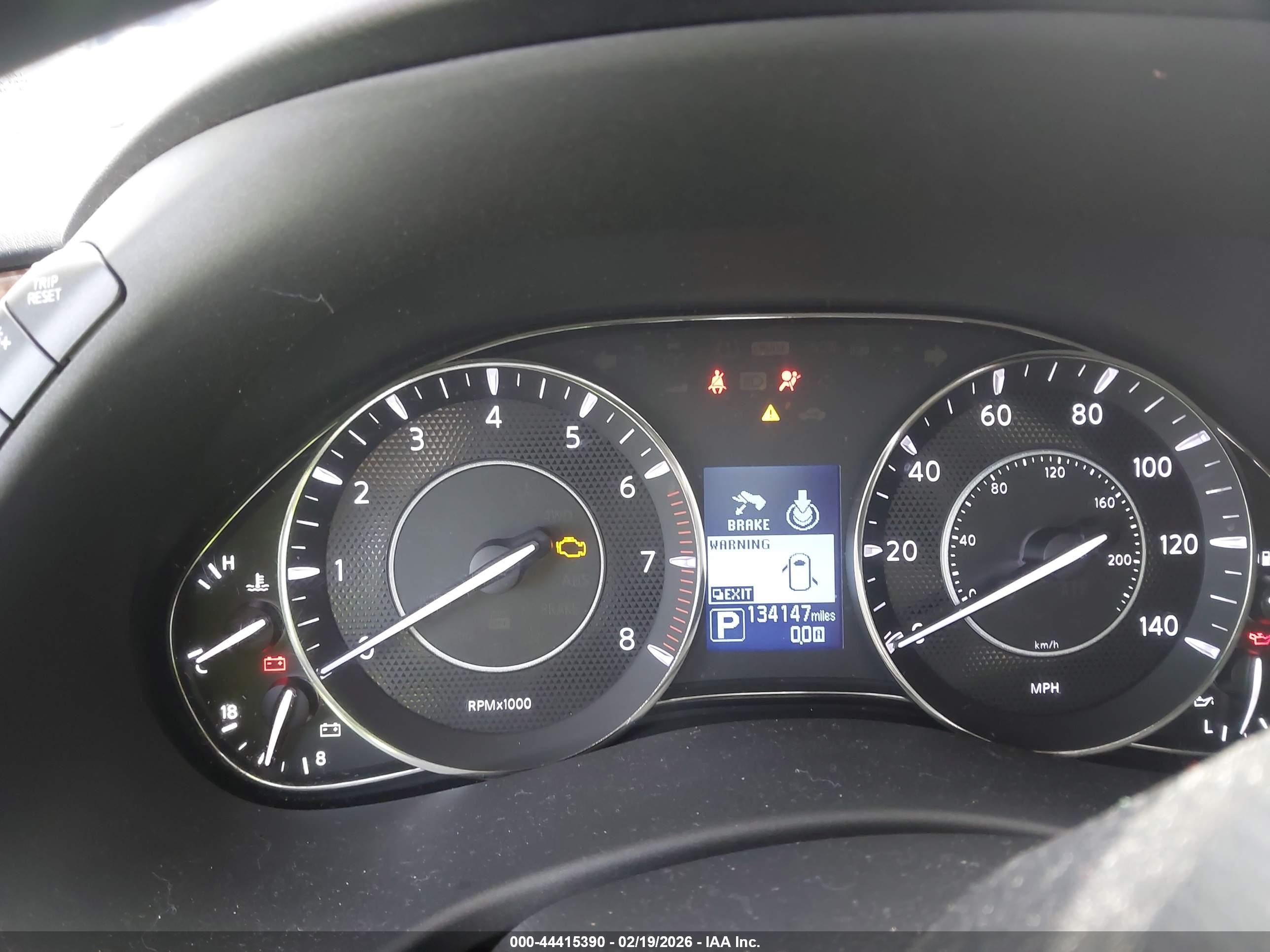 NISSAN ARMADA image 7