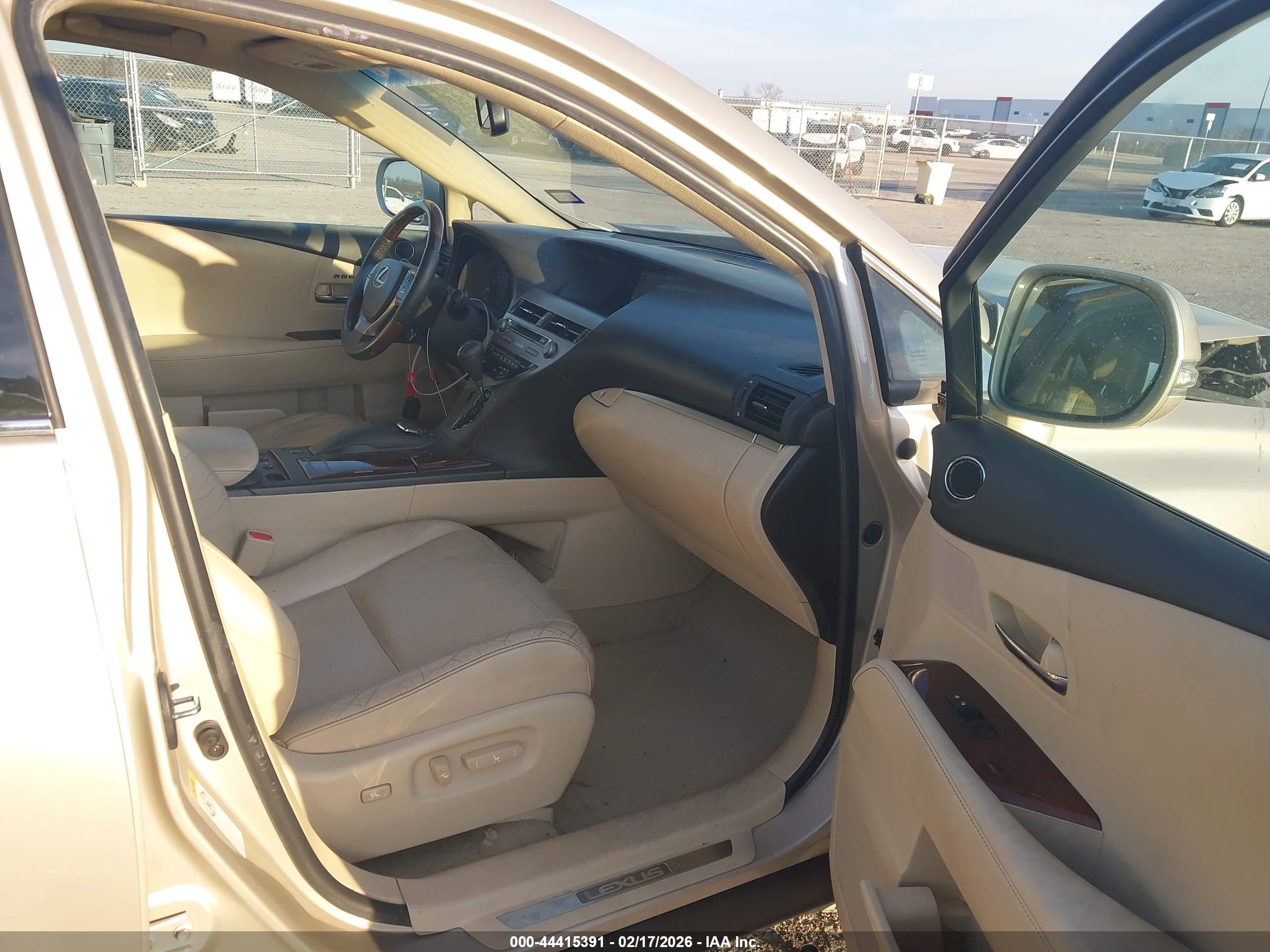 LEXUS RX image 5