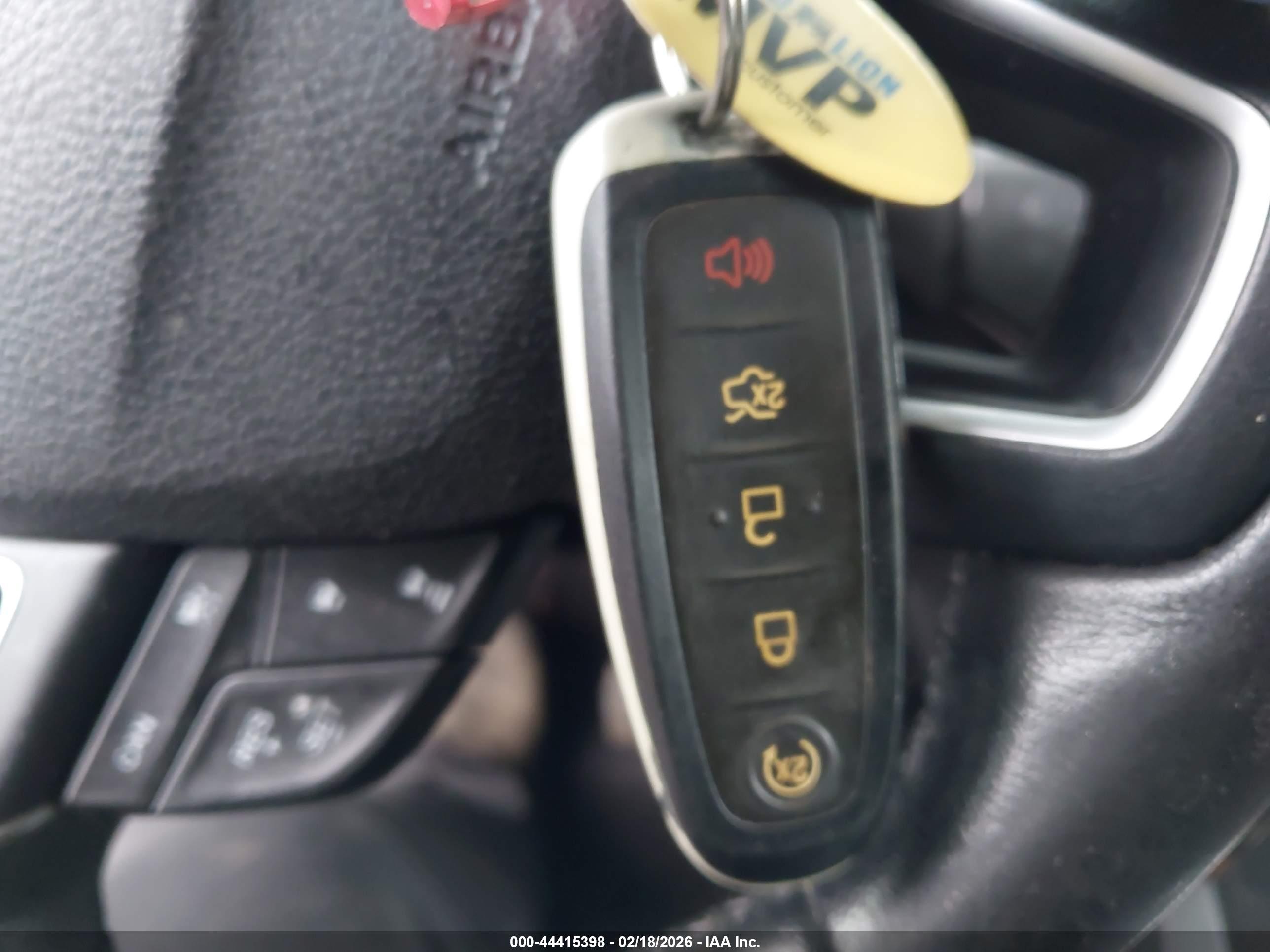 FORD ESCAPE image 11
