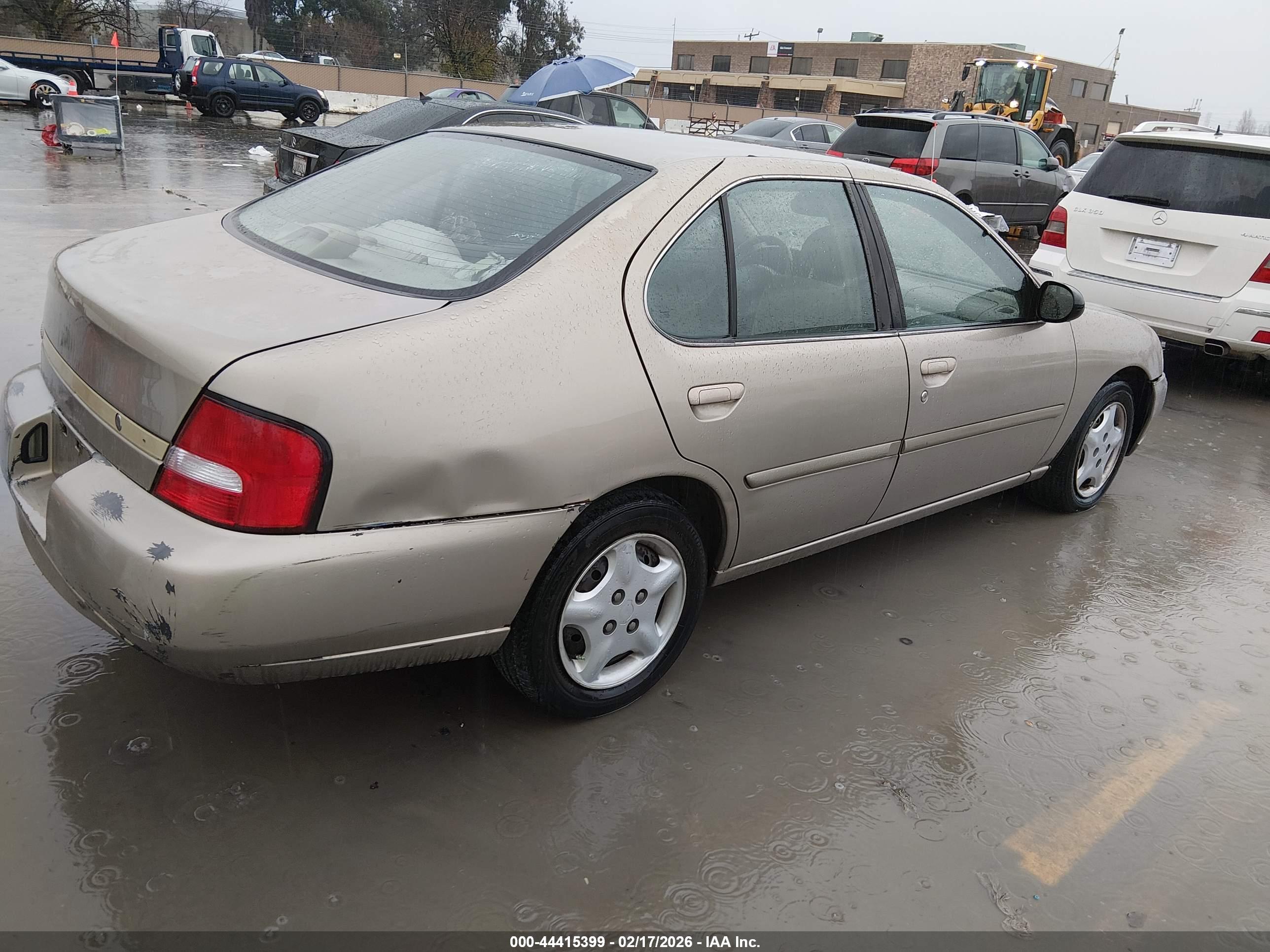 NISSAN ALTIMA image 4