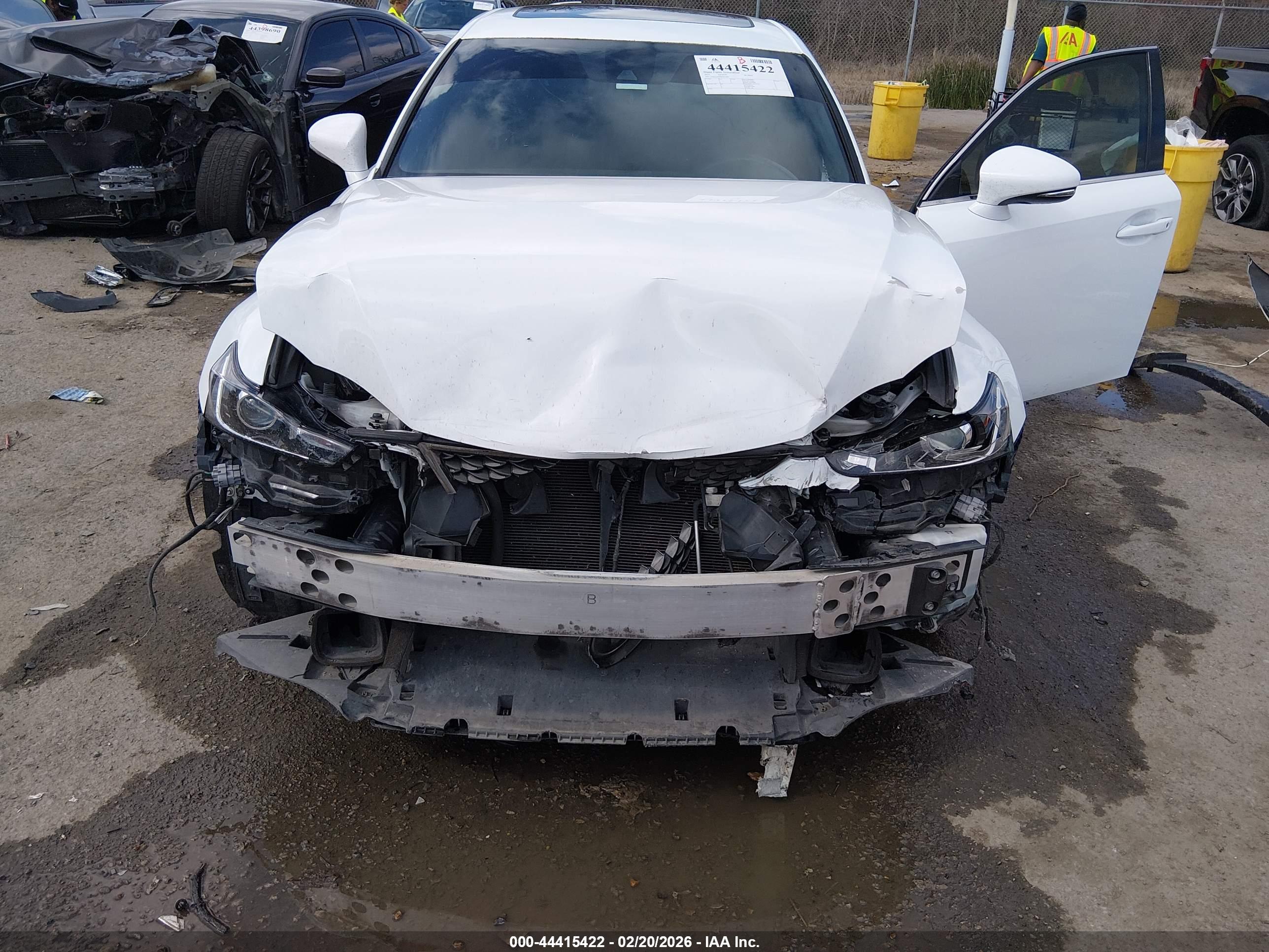 LEXUS IS image 6