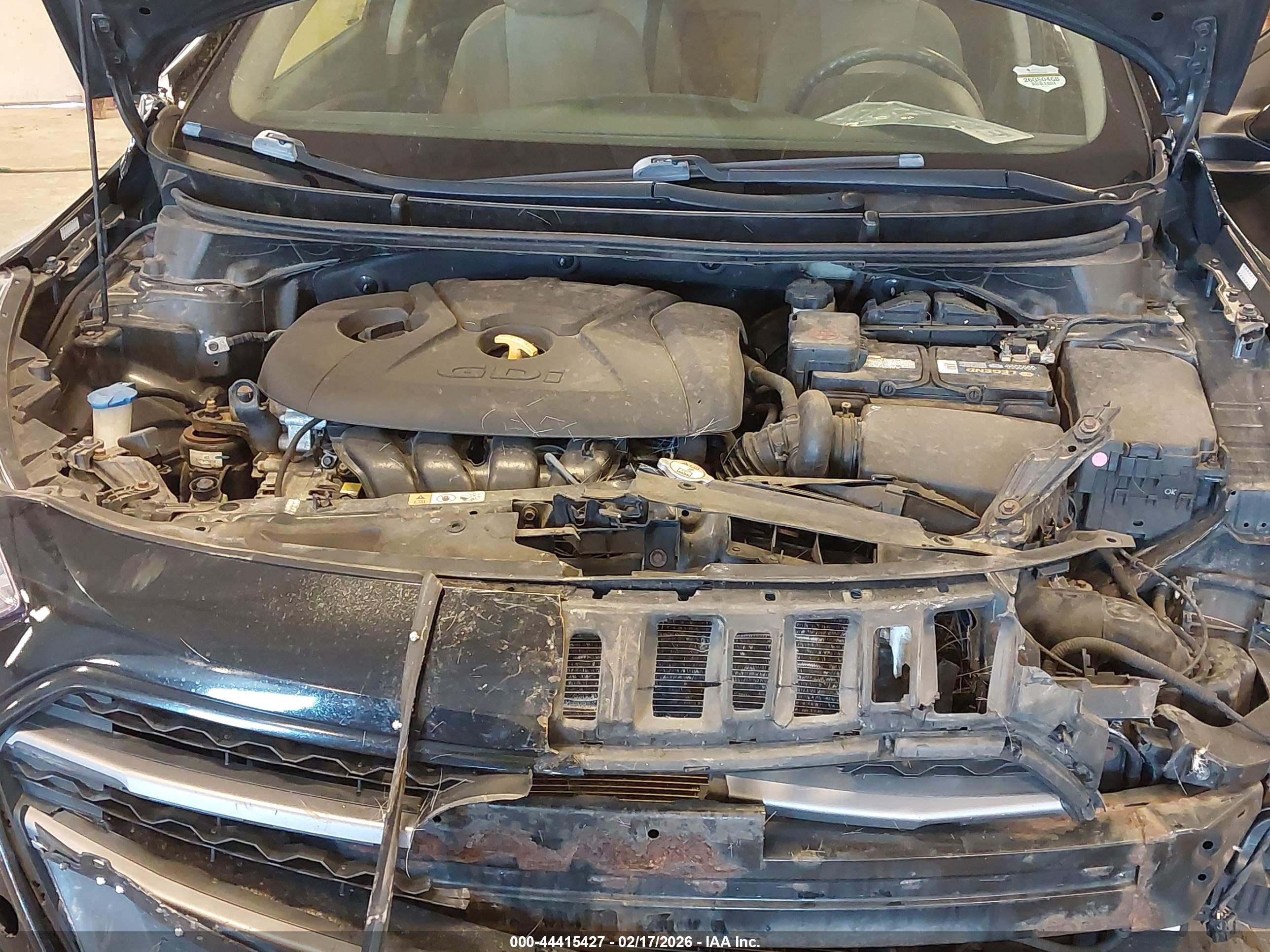 HYUNDAI ELANTRA image 10
