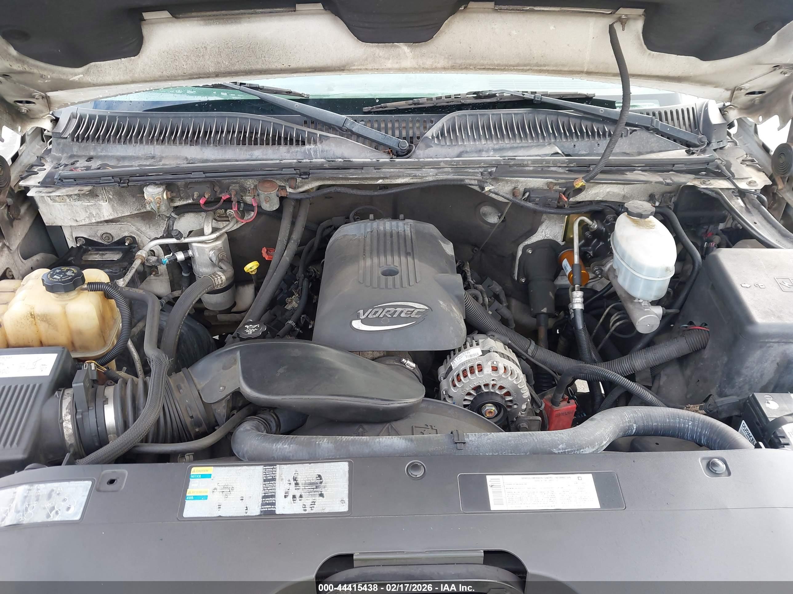 CHEVROLET SILVERADO image 10