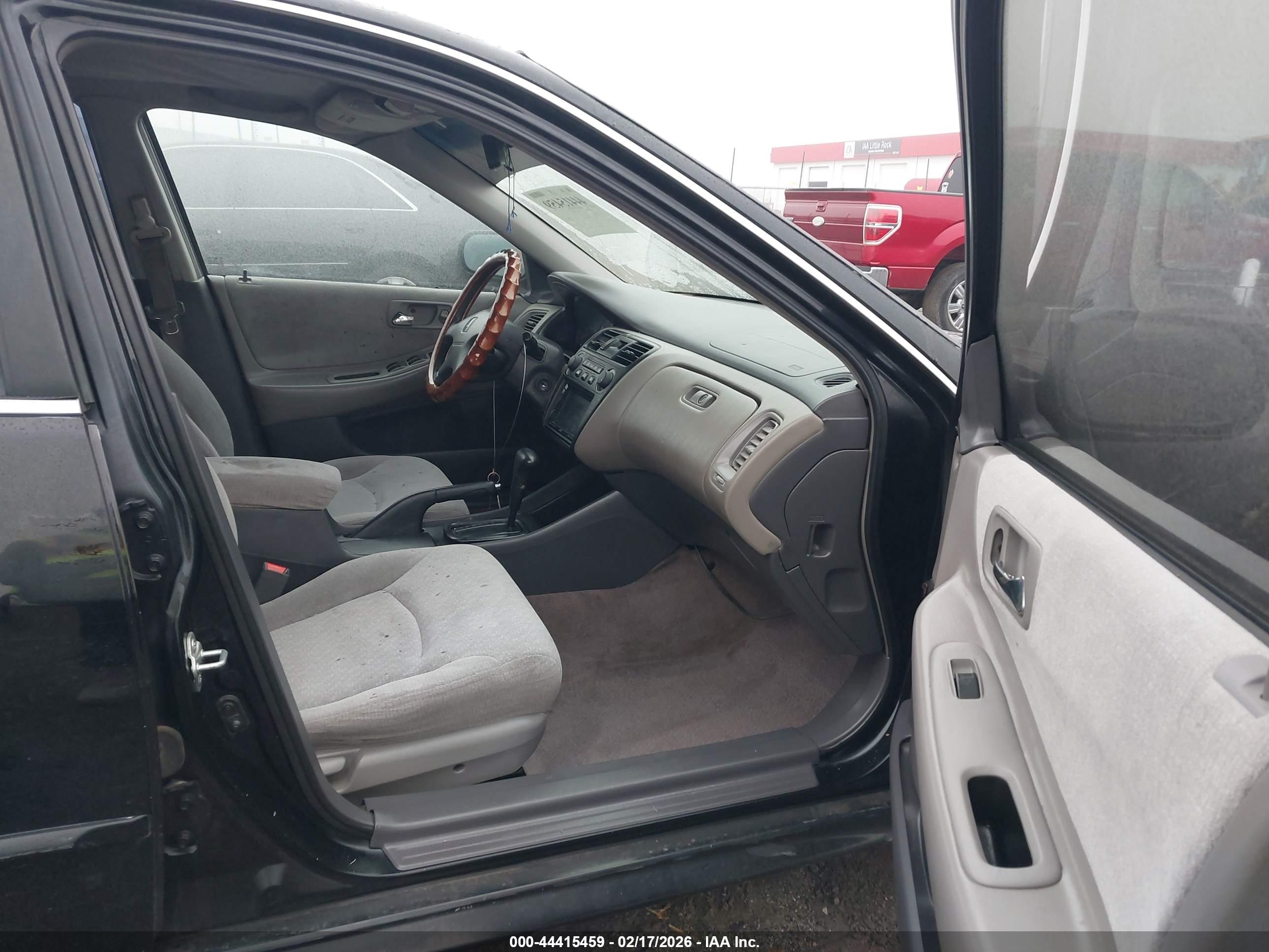 HONDA ACCORD image 5