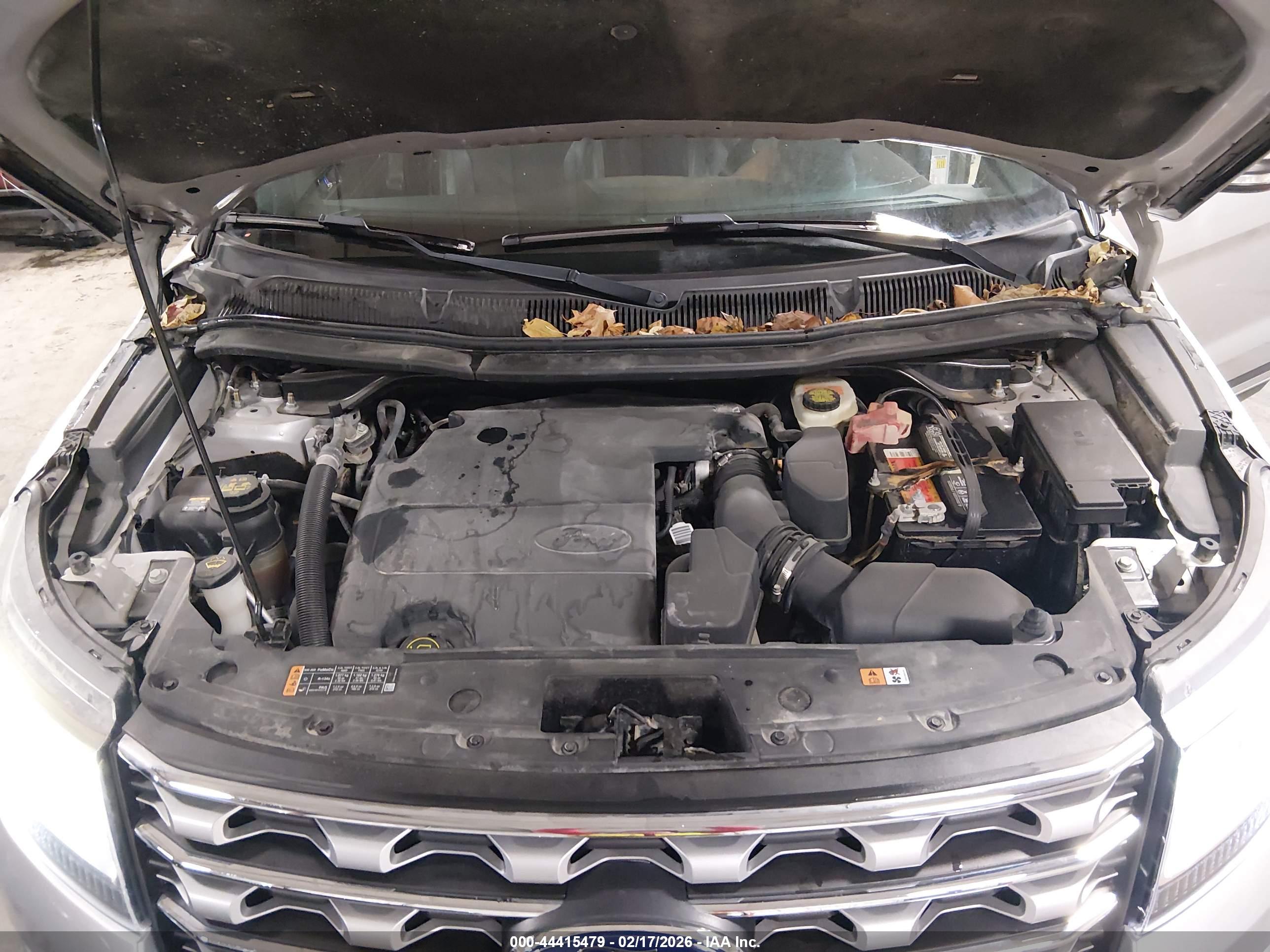 FORD EXPLORER image 10