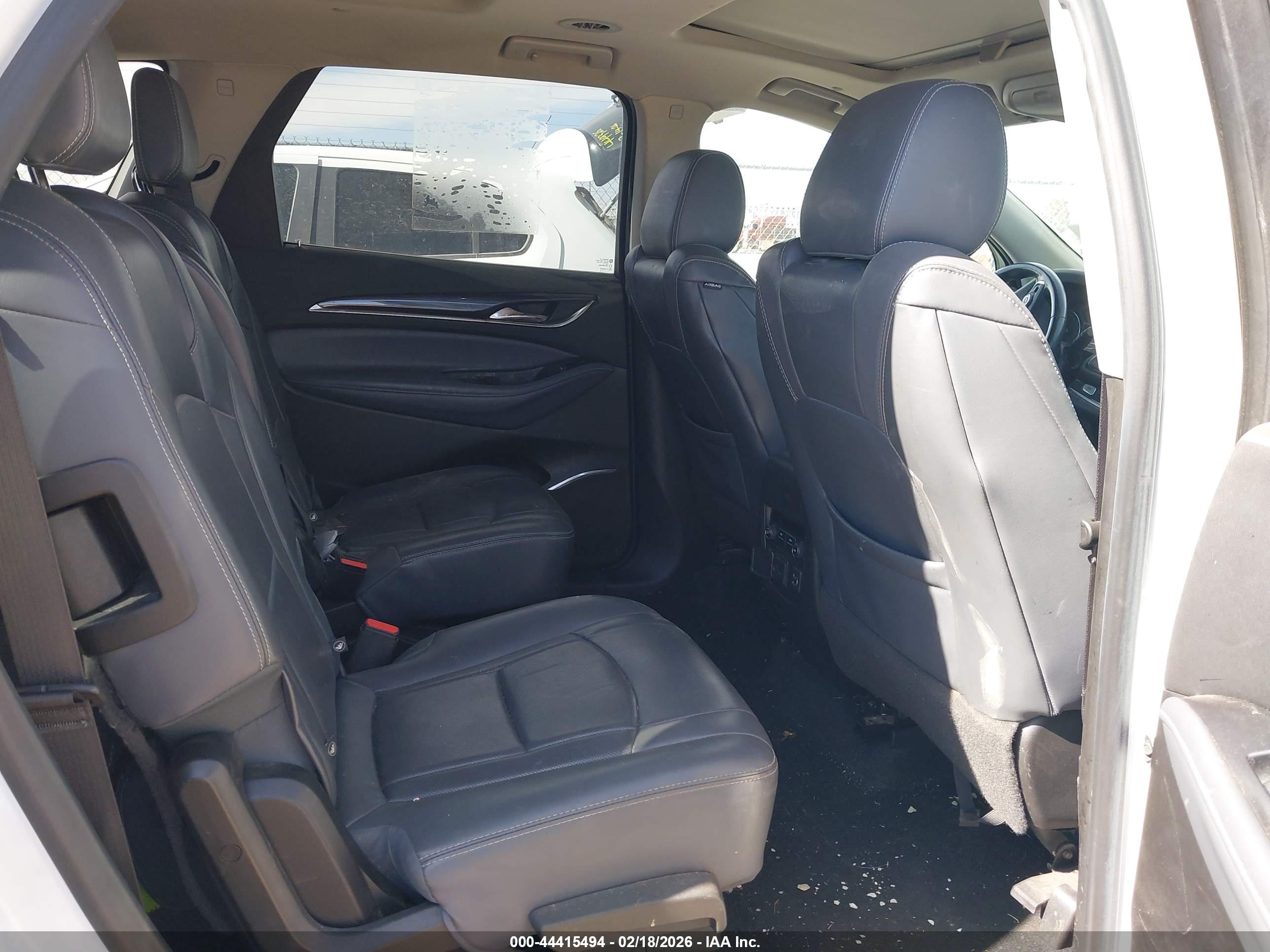 BUICK ENCLAVE image 8