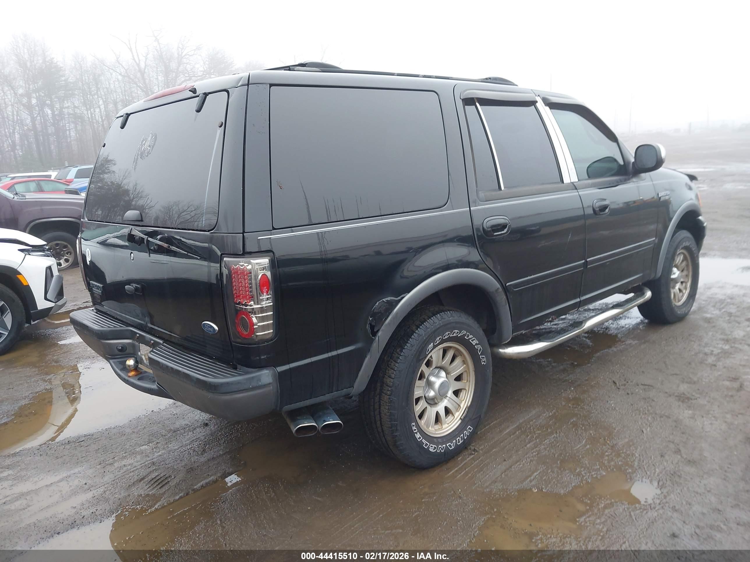 FORD EXPEDITION image 4