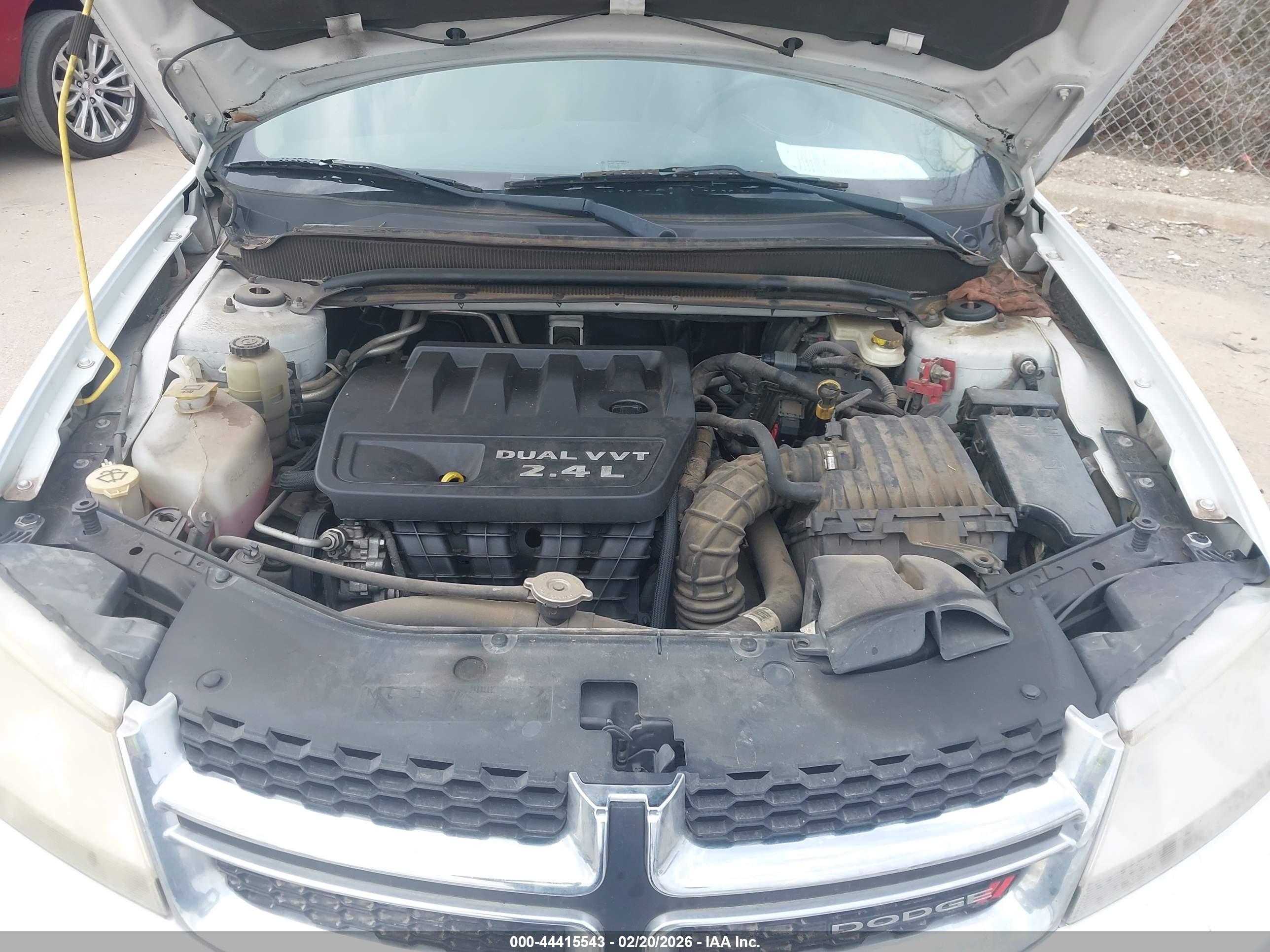 DODGE AVENGER image 10