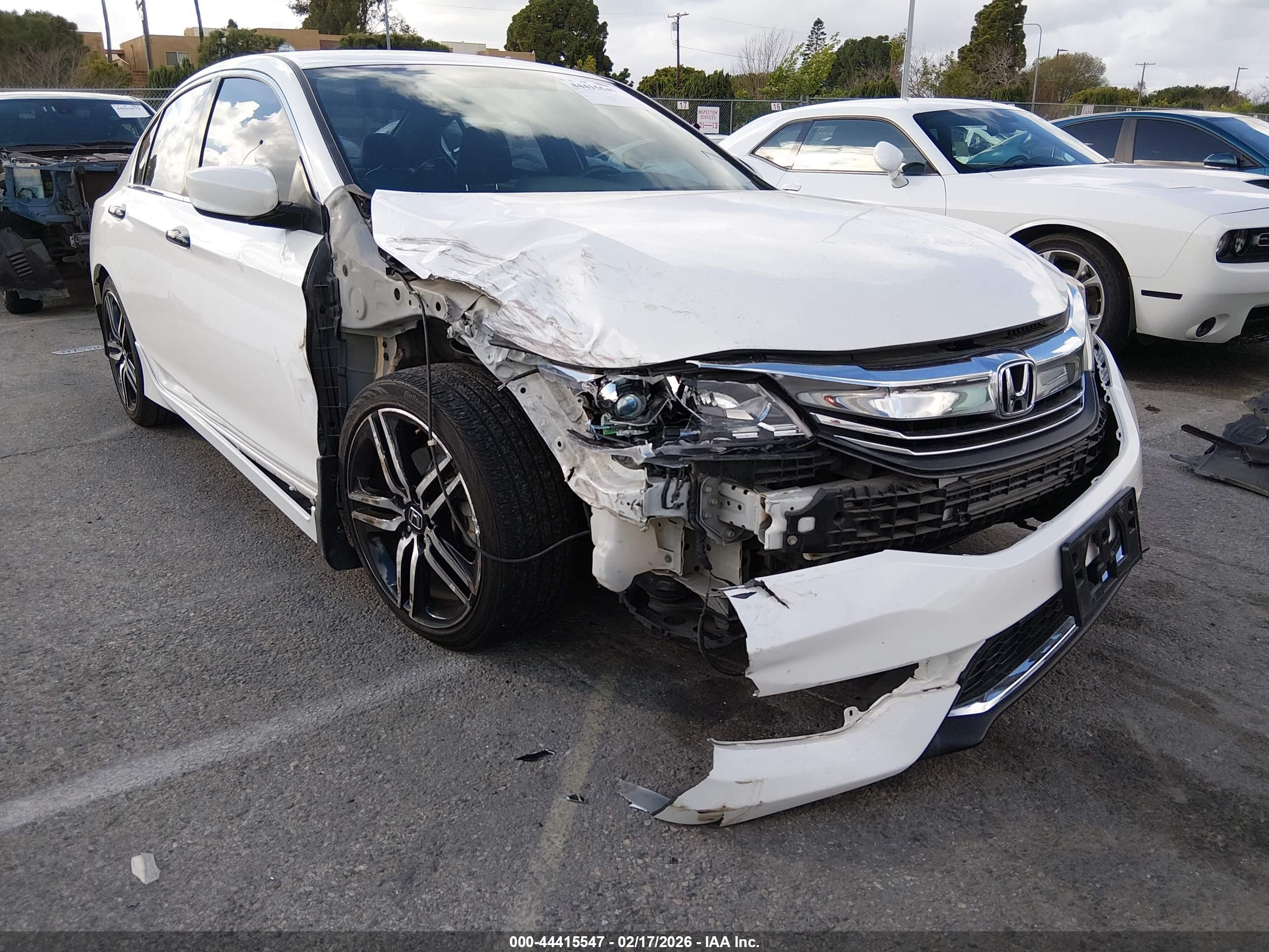 HONDA ACCORD image 6