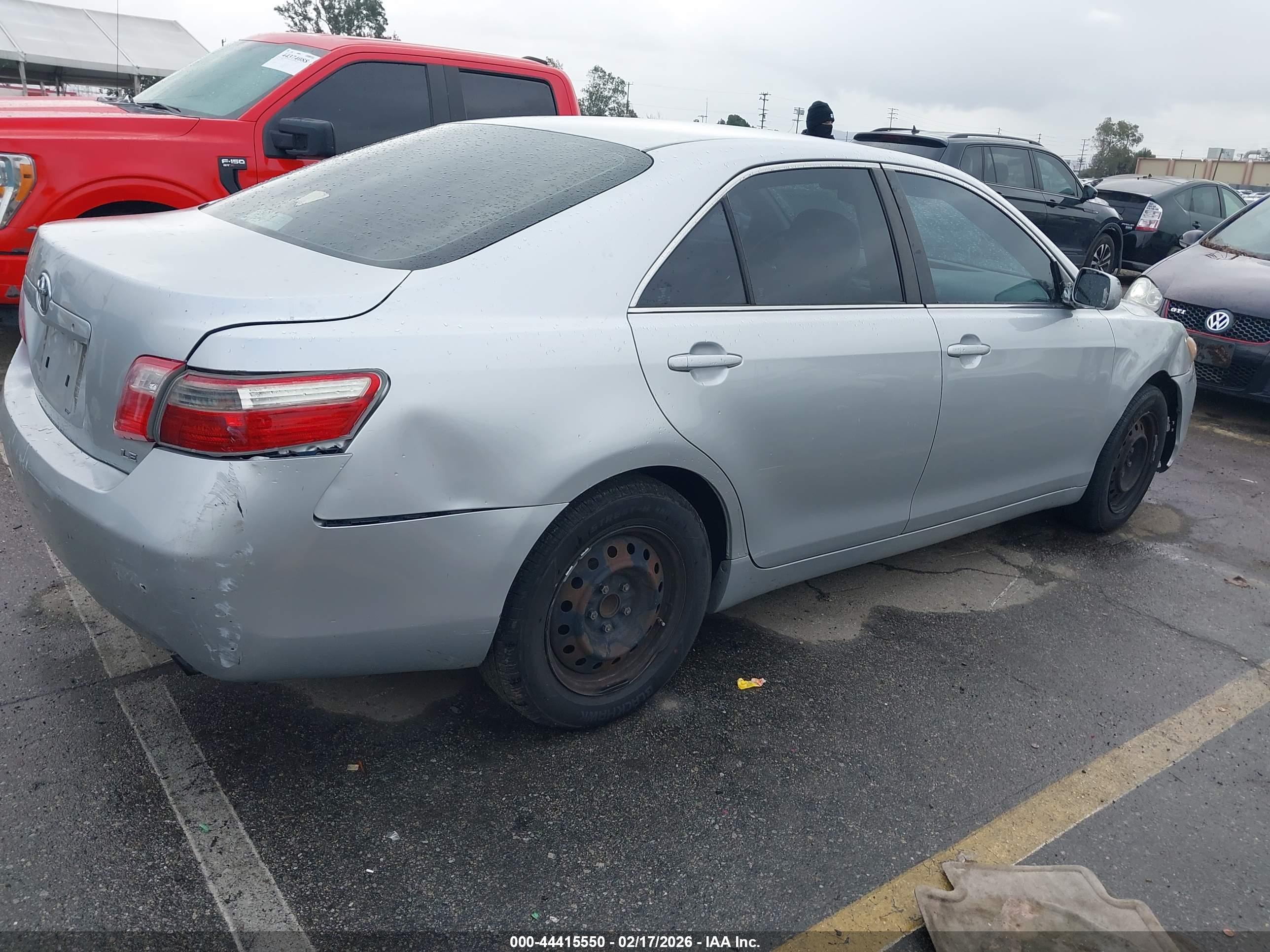 TOYOTA CAMRY image 4