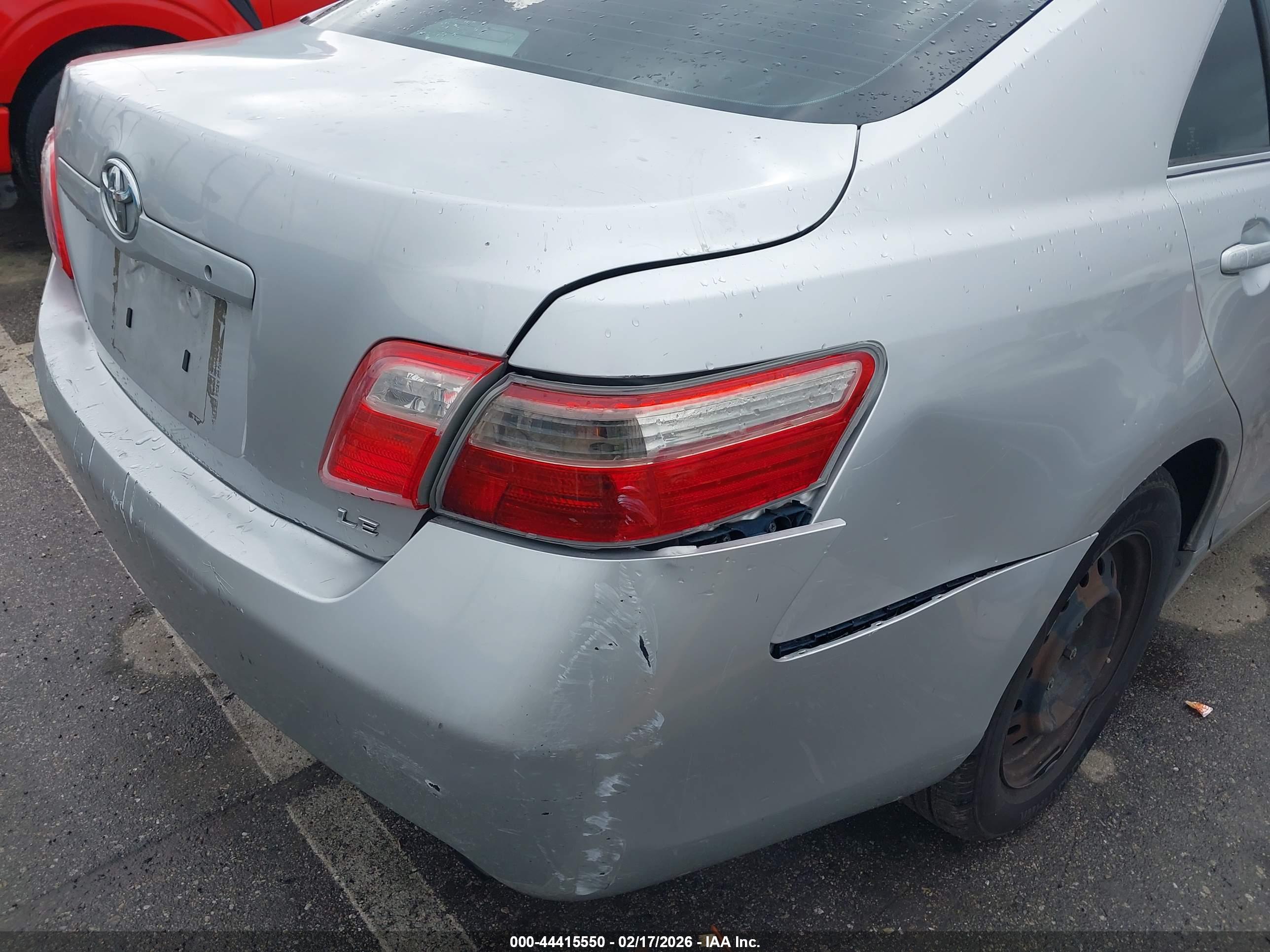 TOYOTA CAMRY image 6