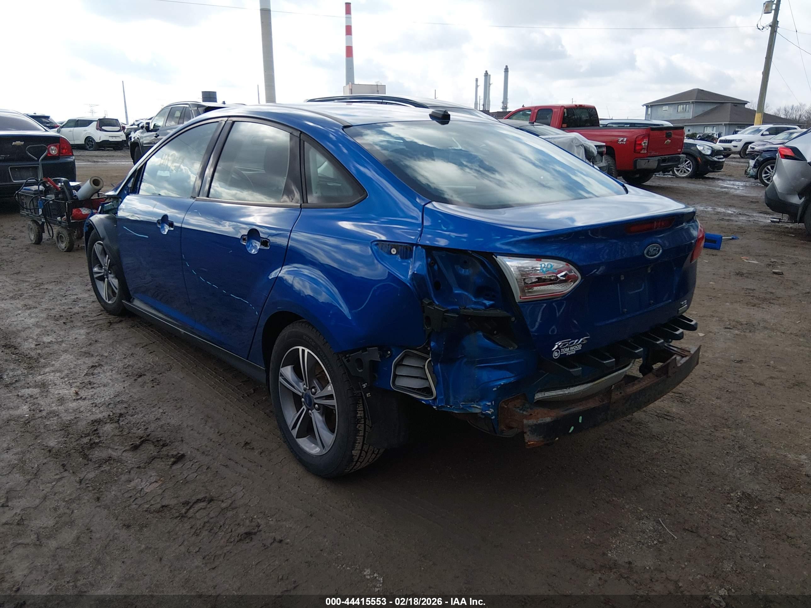 FORD FOCUS image 3