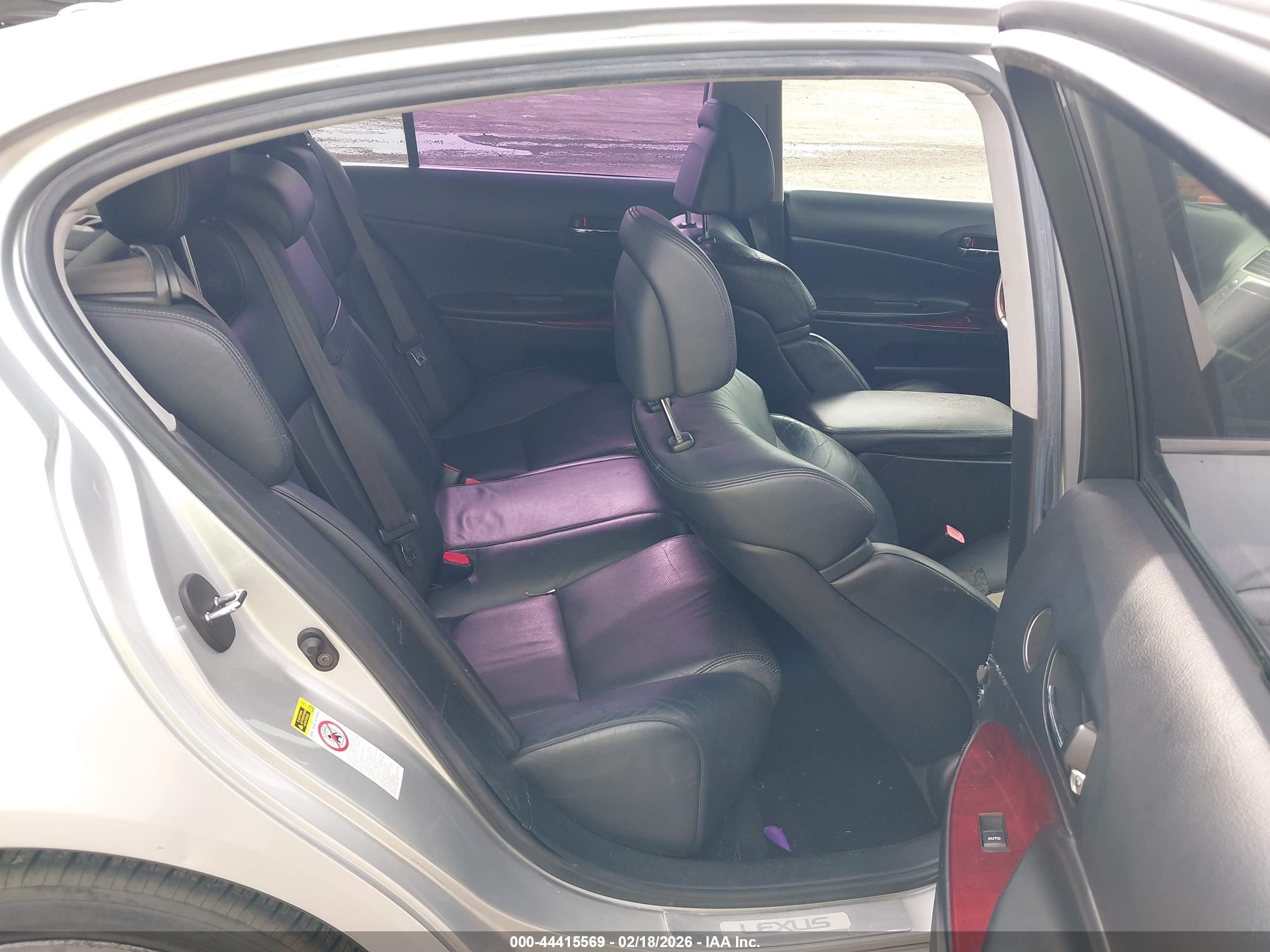 LEXUS GS image 8