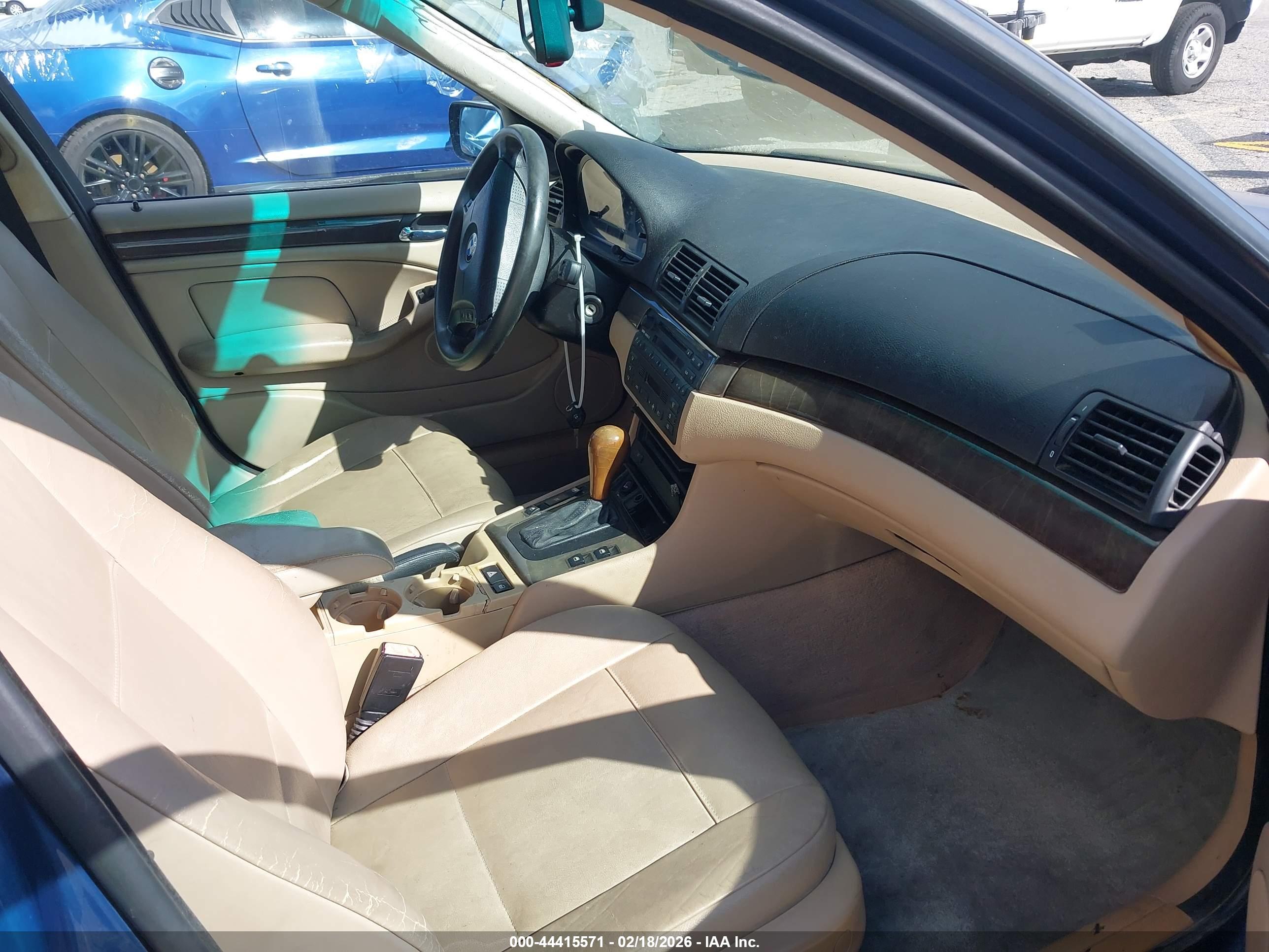 BMW 325I image 5