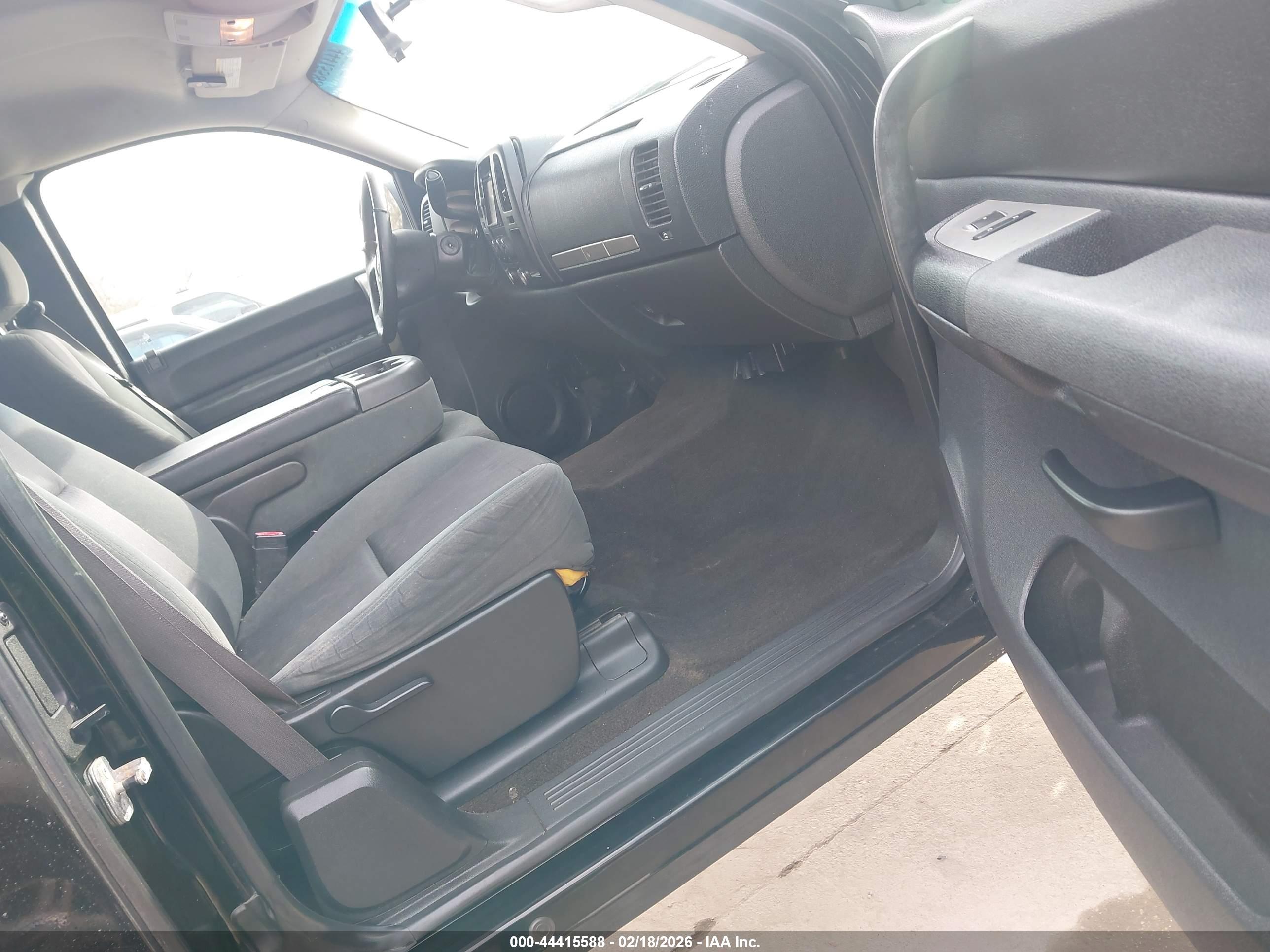 GMC SIERRA image 5