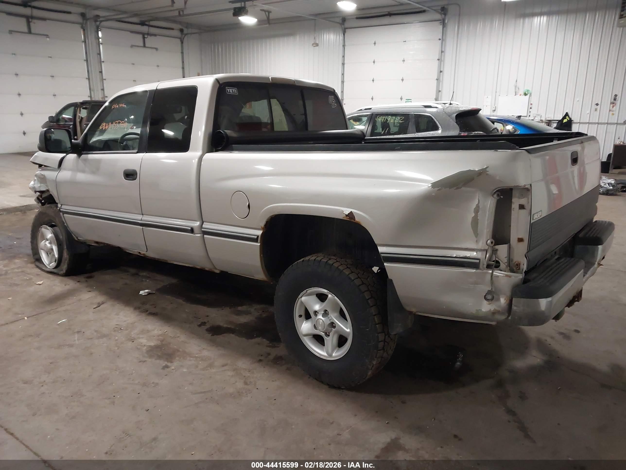DODGE RAM image 3