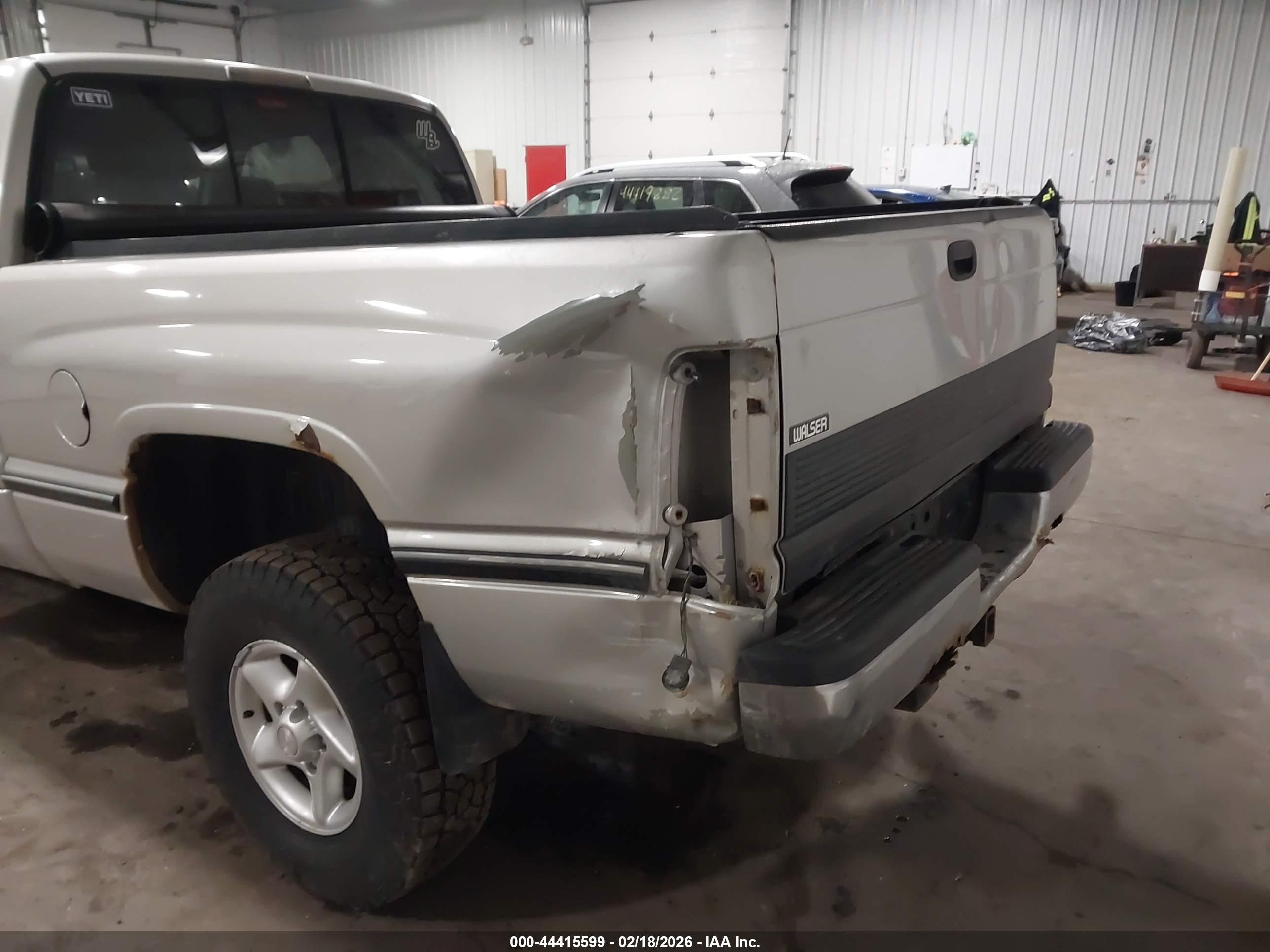 DODGE RAM image 6