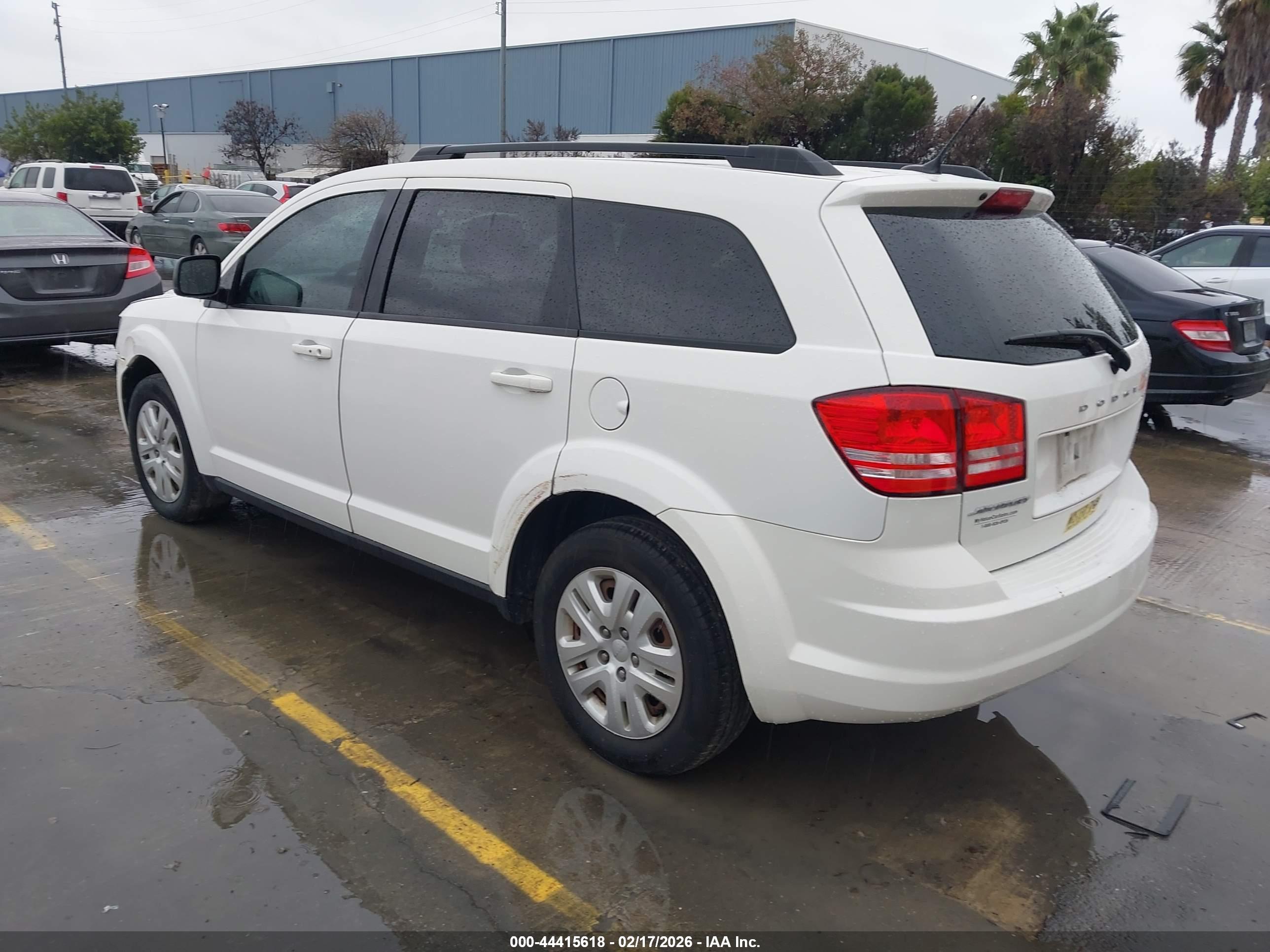 DODGE JOURNEY image 3