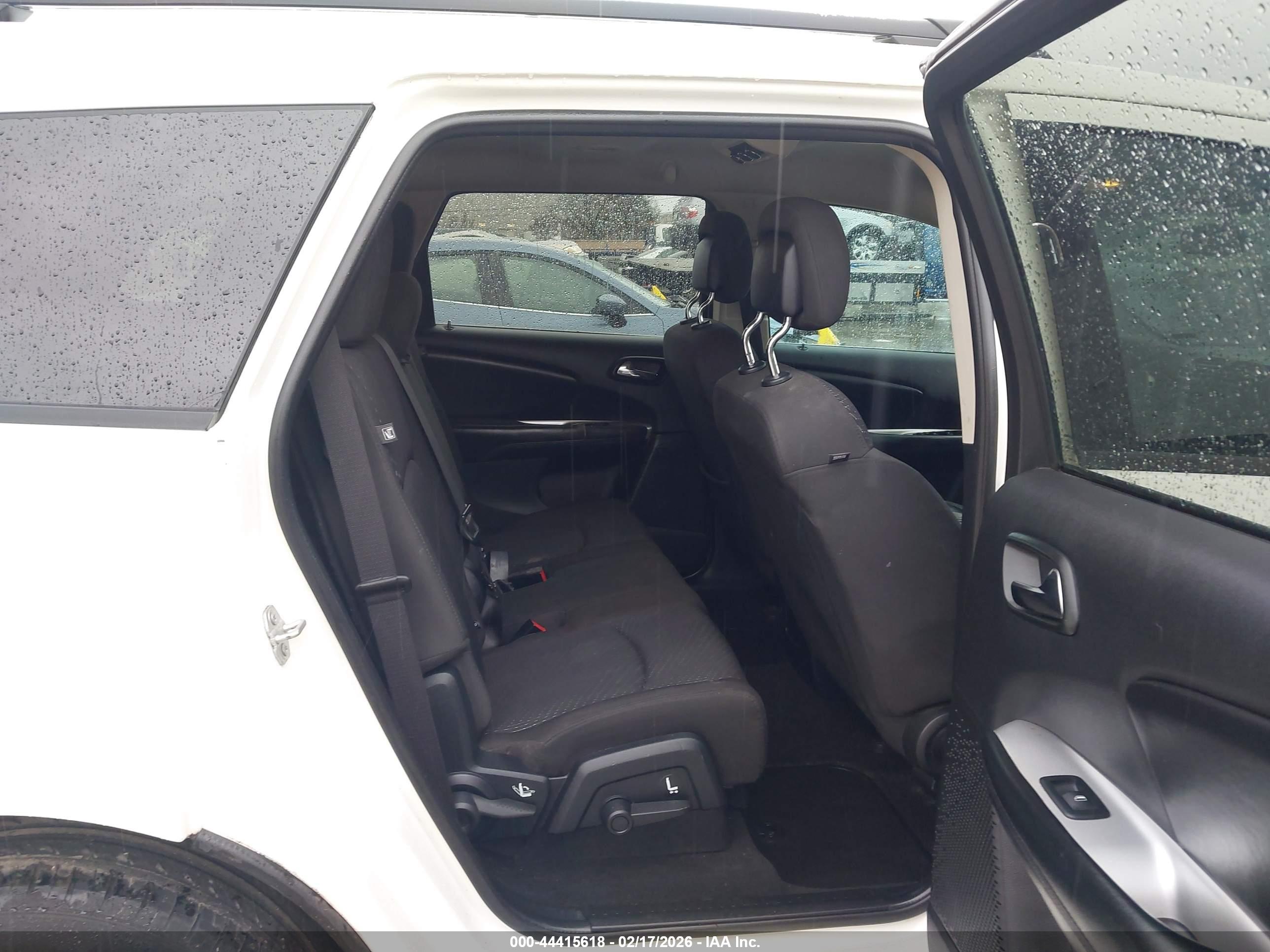 DODGE JOURNEY image 8