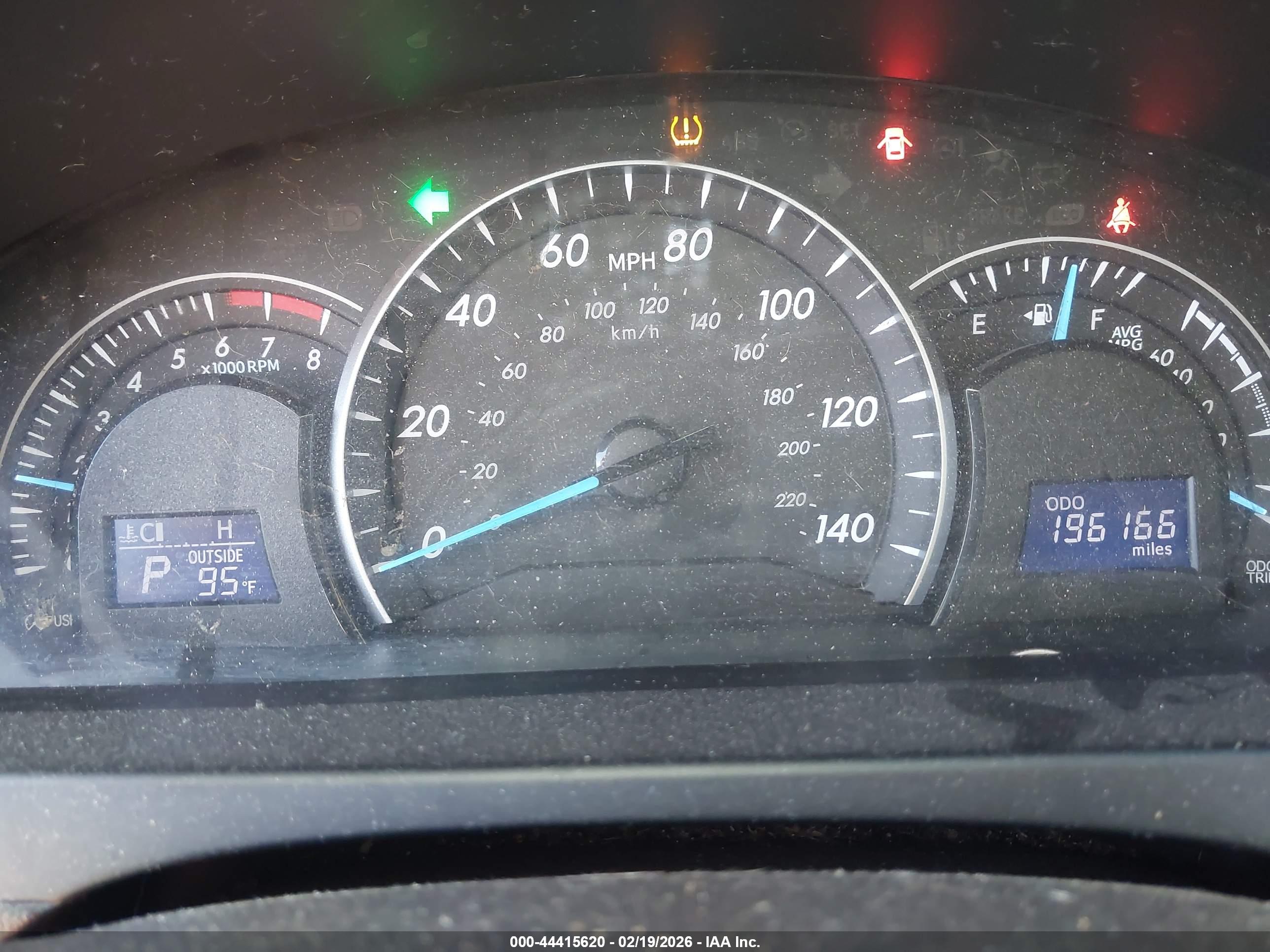 TOYOTA CAMRY image 7