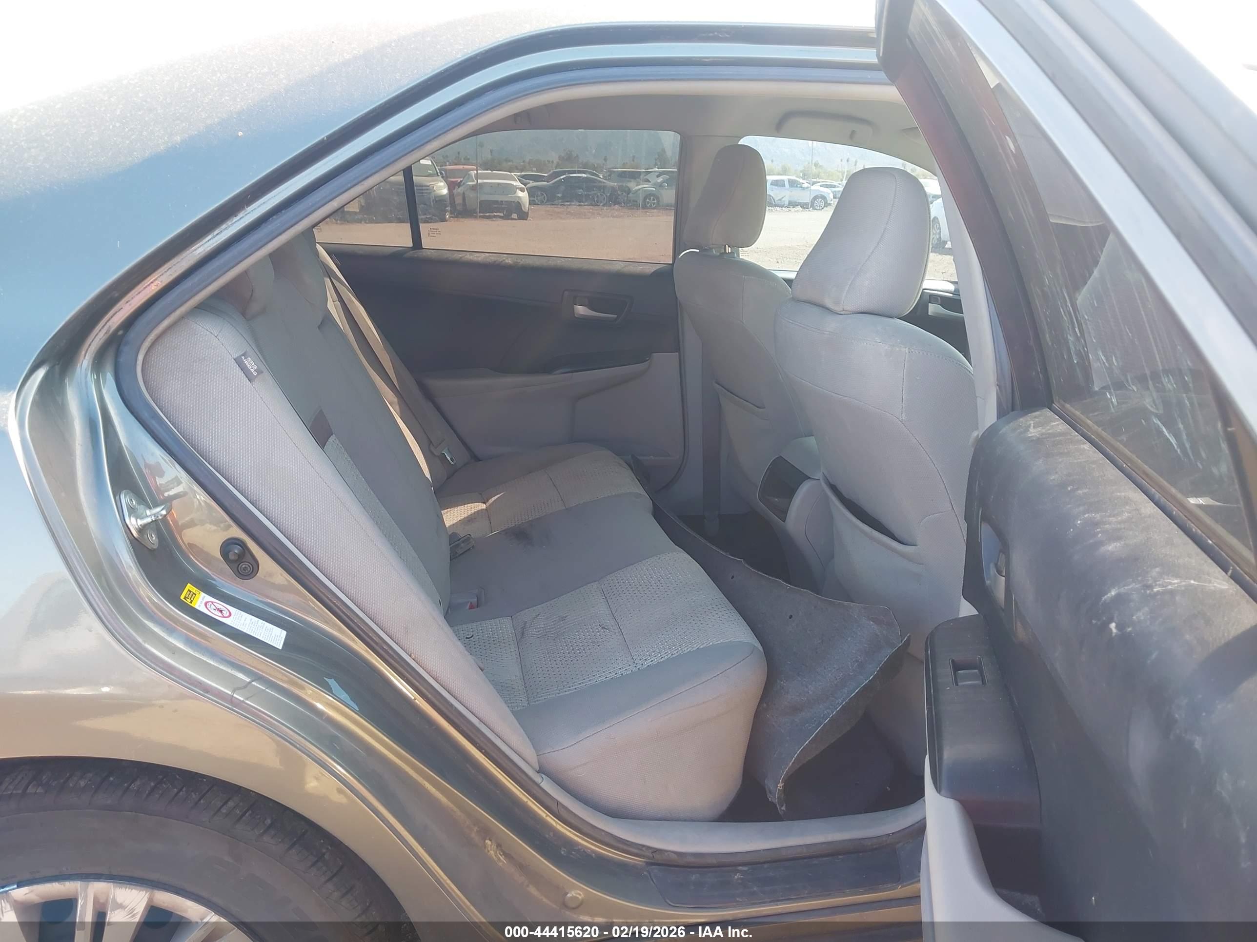 TOYOTA CAMRY image 8