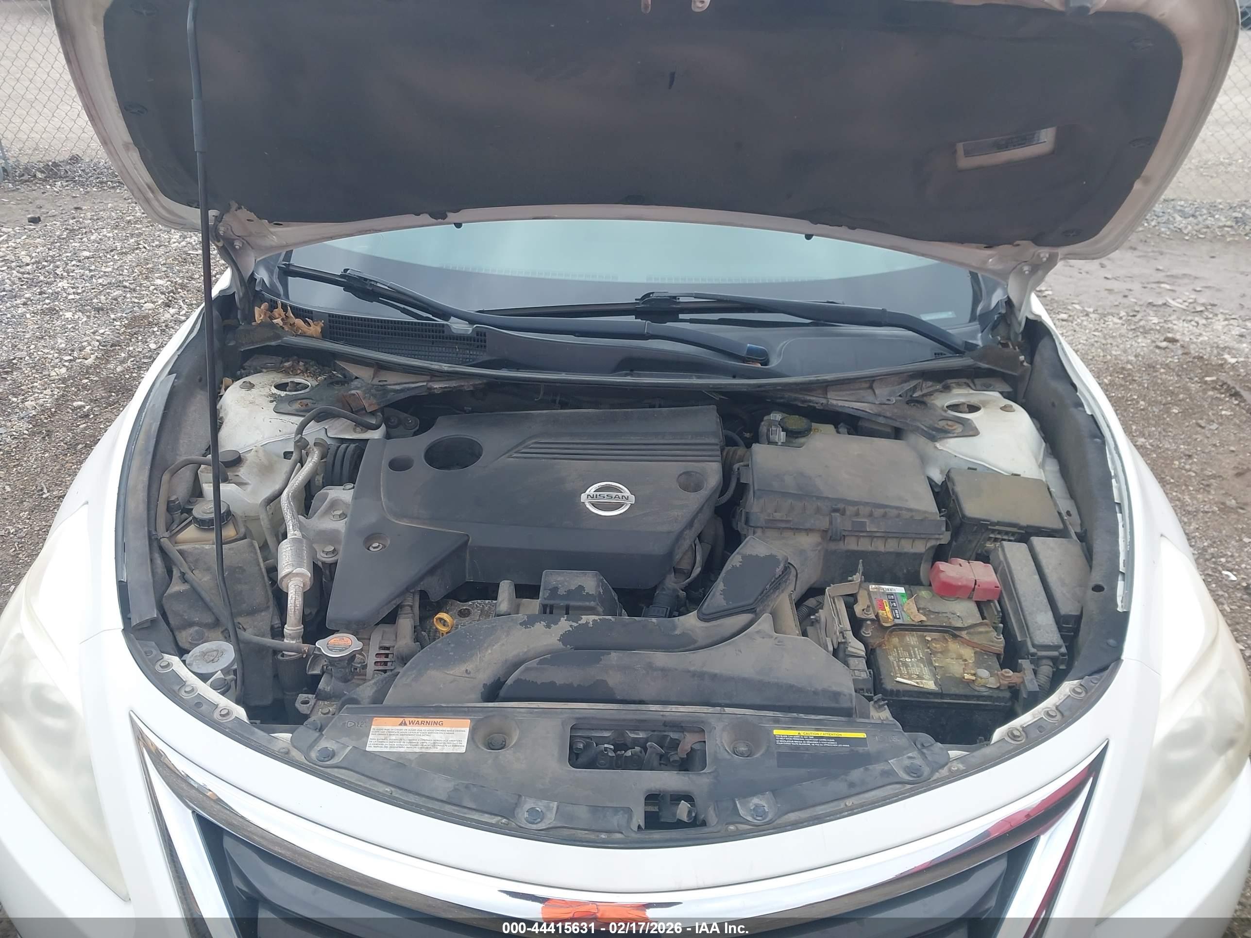 NISSAN ALTIMA image 10